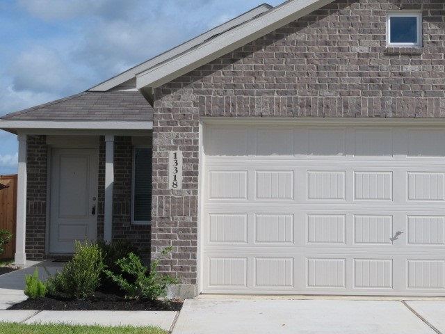 13318 Wind Field Drive Property Photo 3