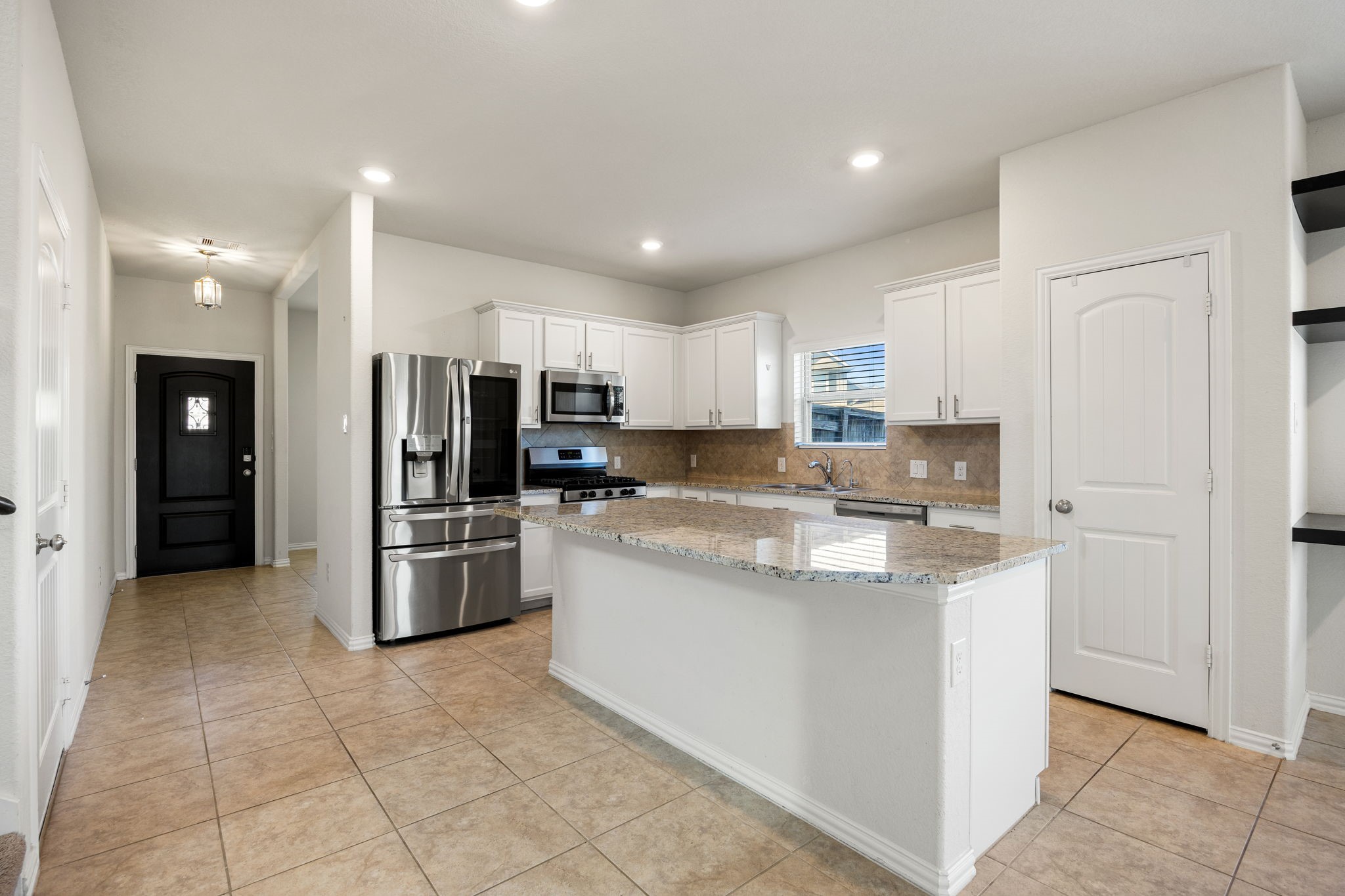 20335 Highfield Park Drive Property Photo 7