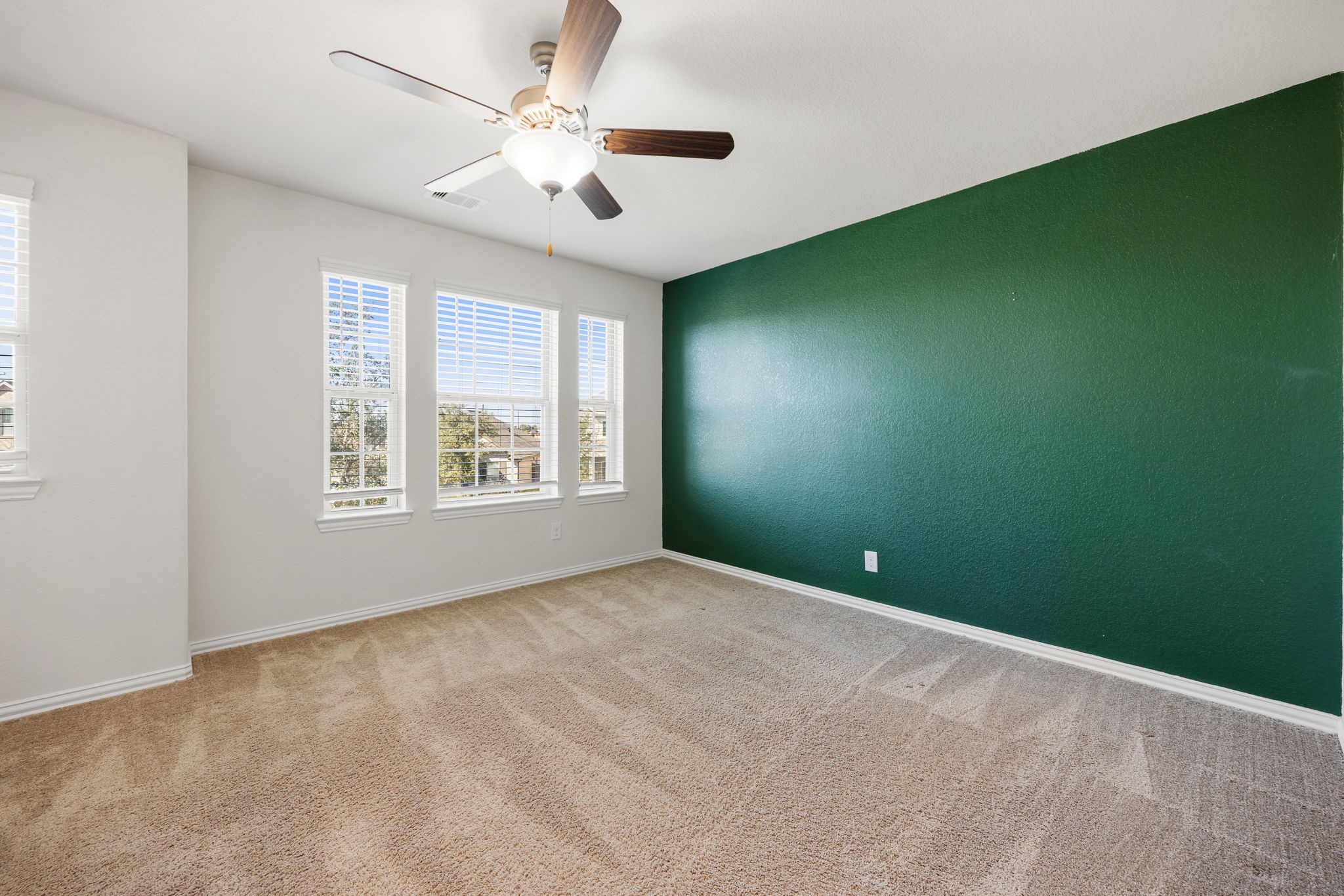 20335 Highfield Park Drive Property Photo 29