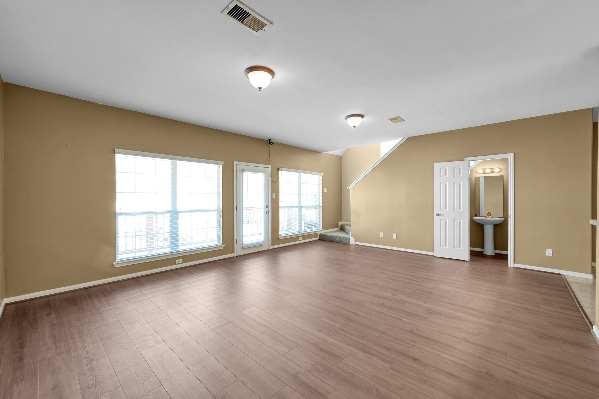 172 Binnacle Ct A Property Photo 9