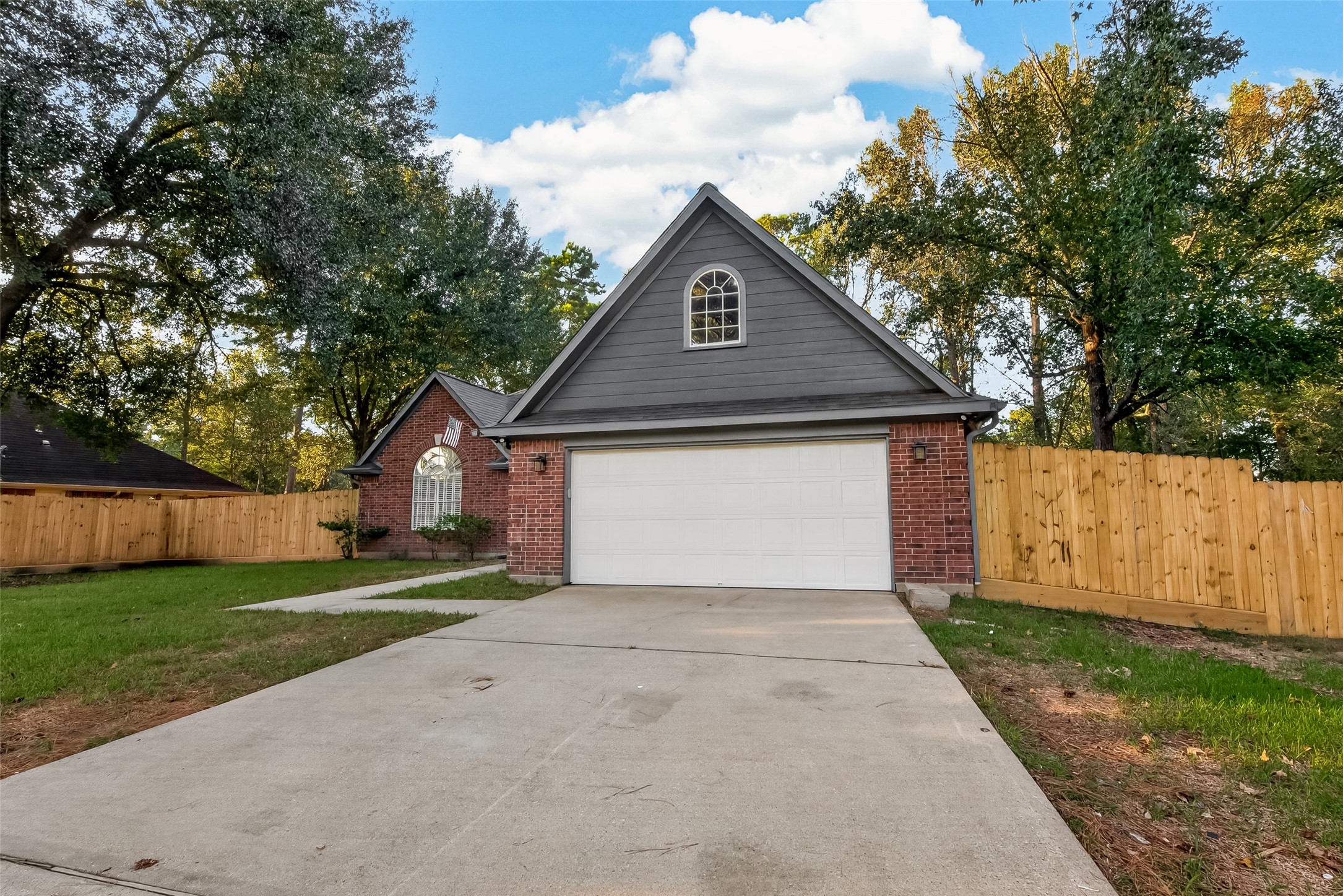 7318 Ramblewood Drive Property Photo 4