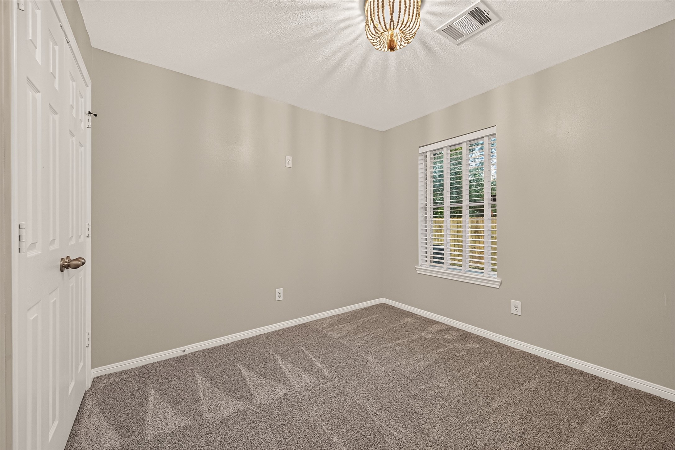 7318 Ramblewood Drive Property Photo 19