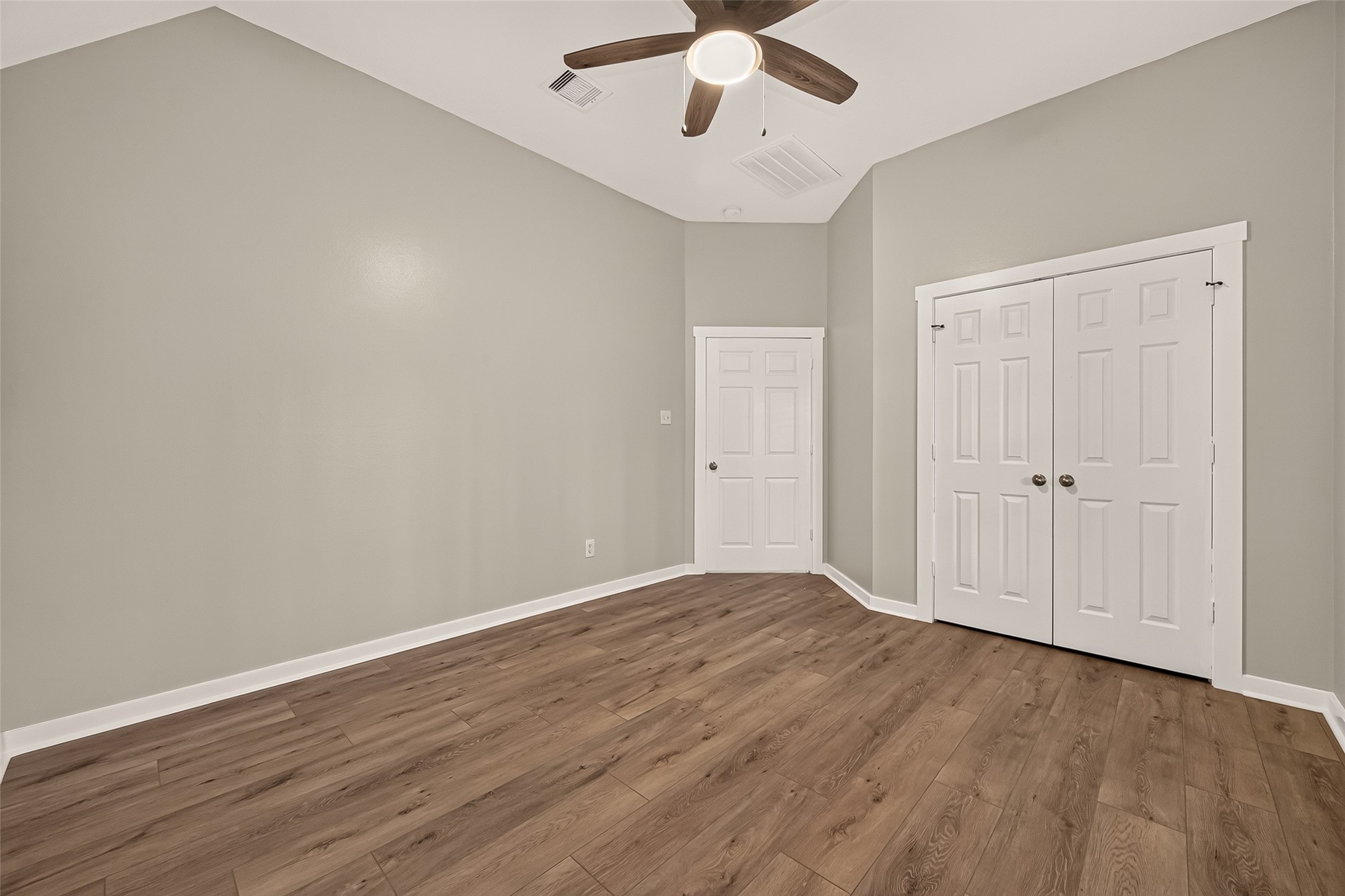 7318 Ramblewood Drive Property Photo 23