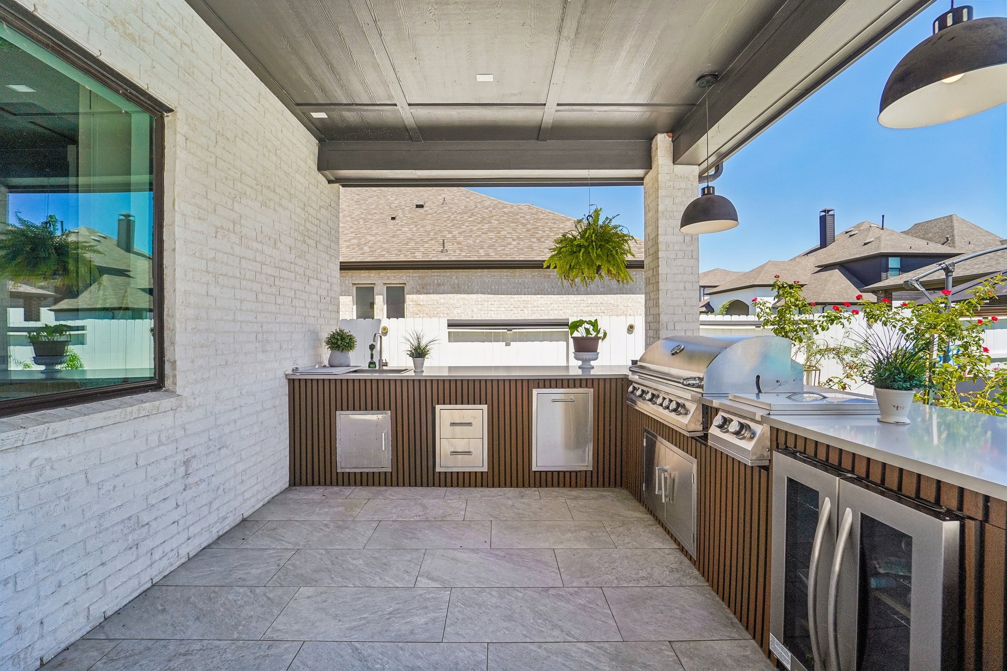 4830 Parkgate Avenue Property Photo 37