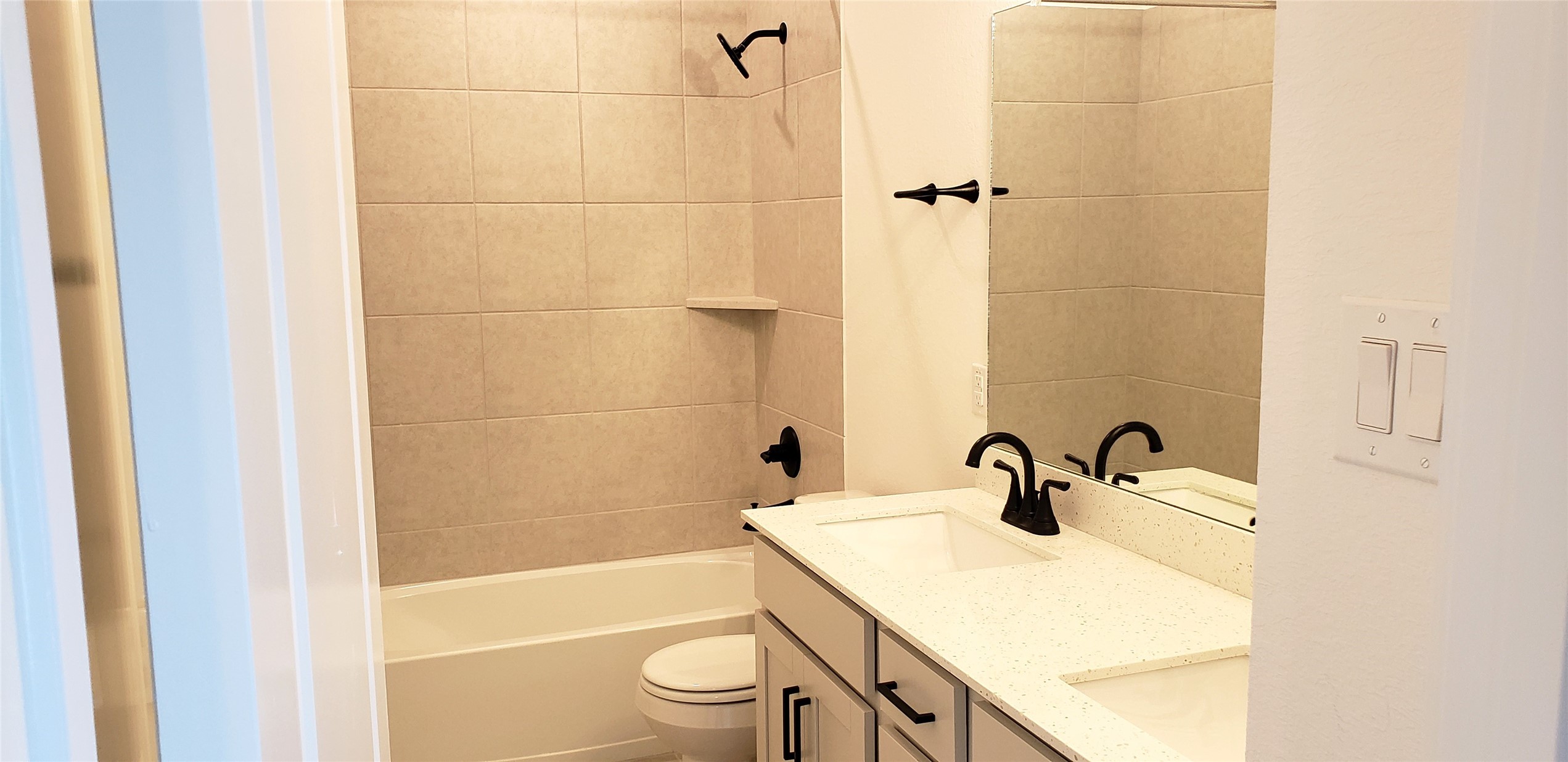 10611 Hidden Rock Drive Property Photo 22