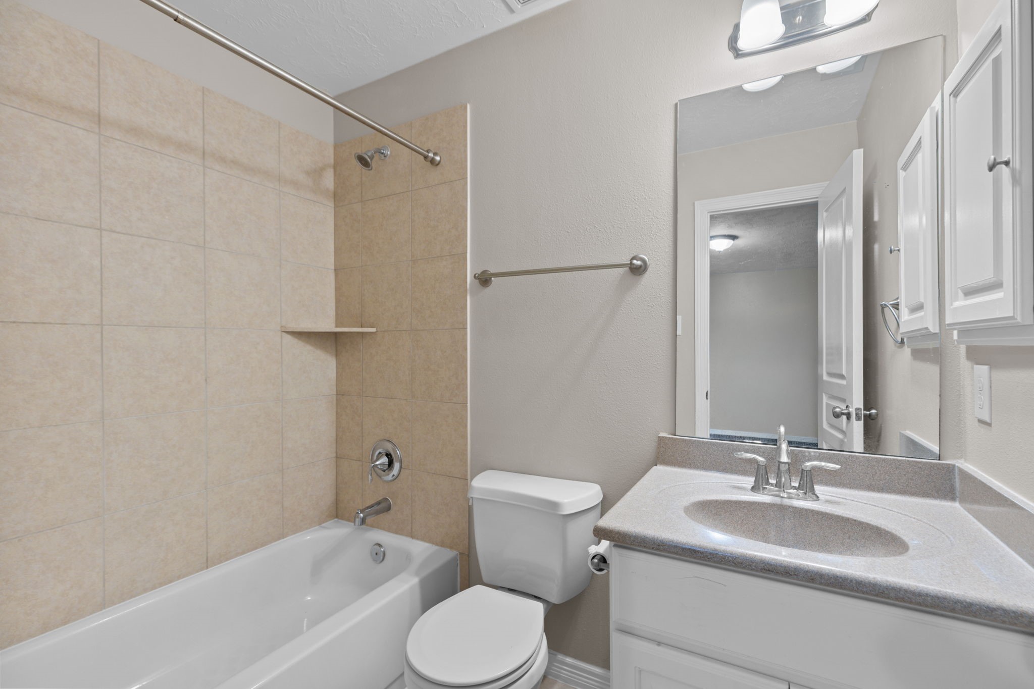 3414 Skyline Village Drive Property Photo 10
