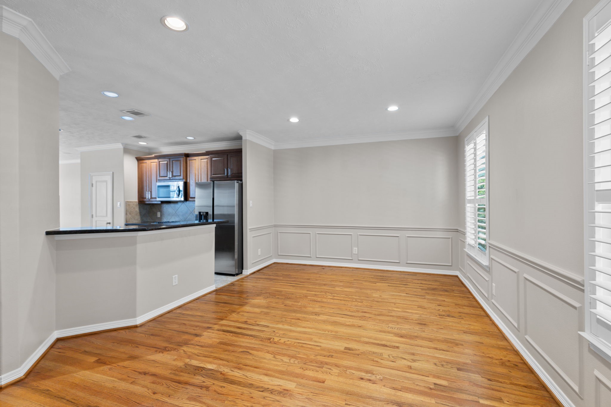 3414 Skyline Village Drive Property Photo 11