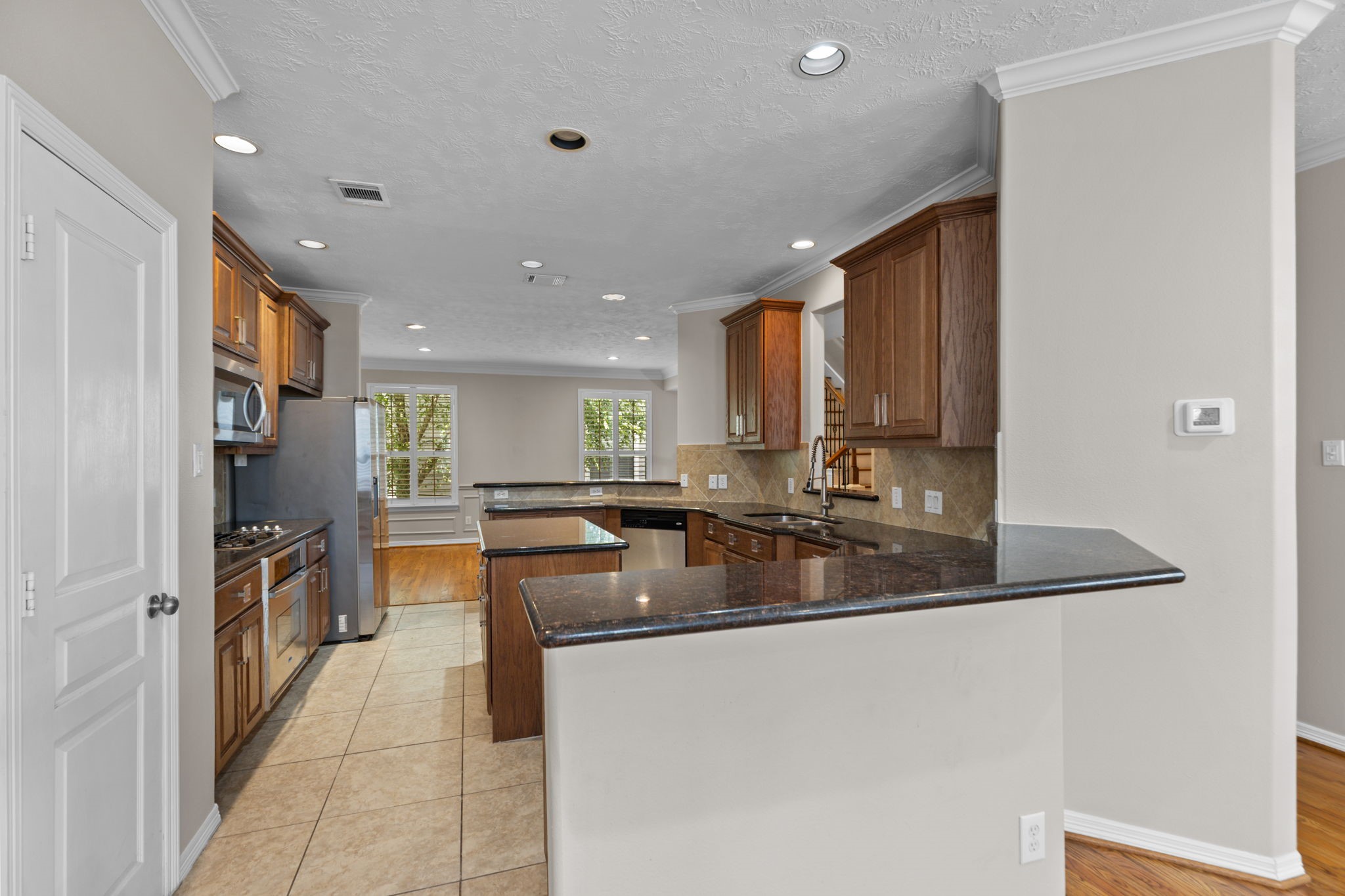 3414 Skyline Village Drive Property Photo 16