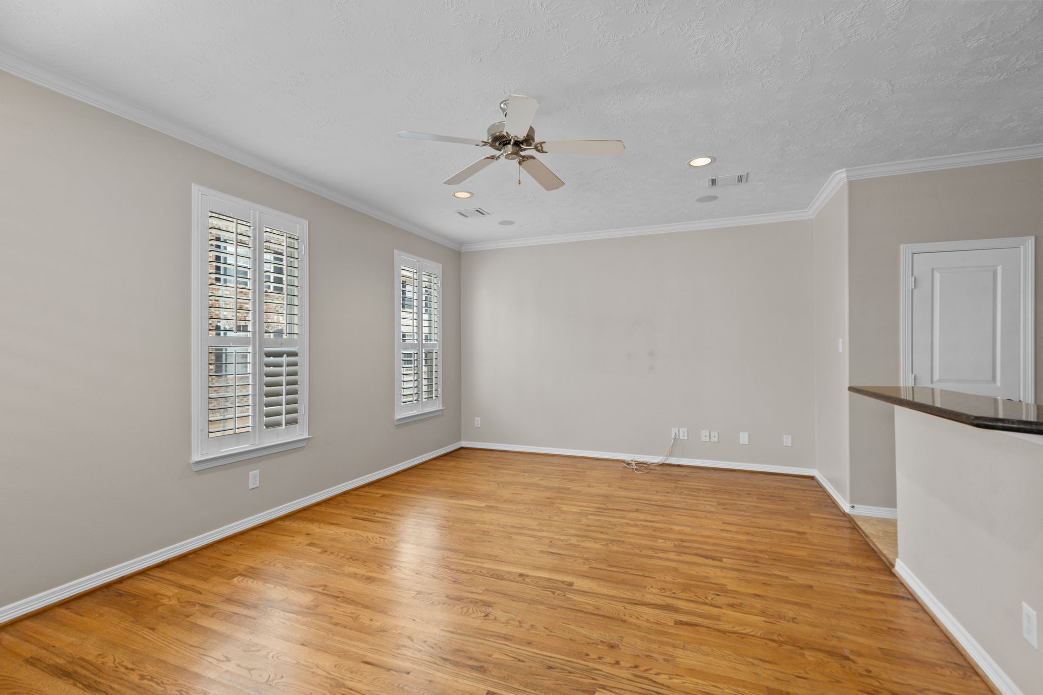 3414 Skyline Village Drive Property Photo 19