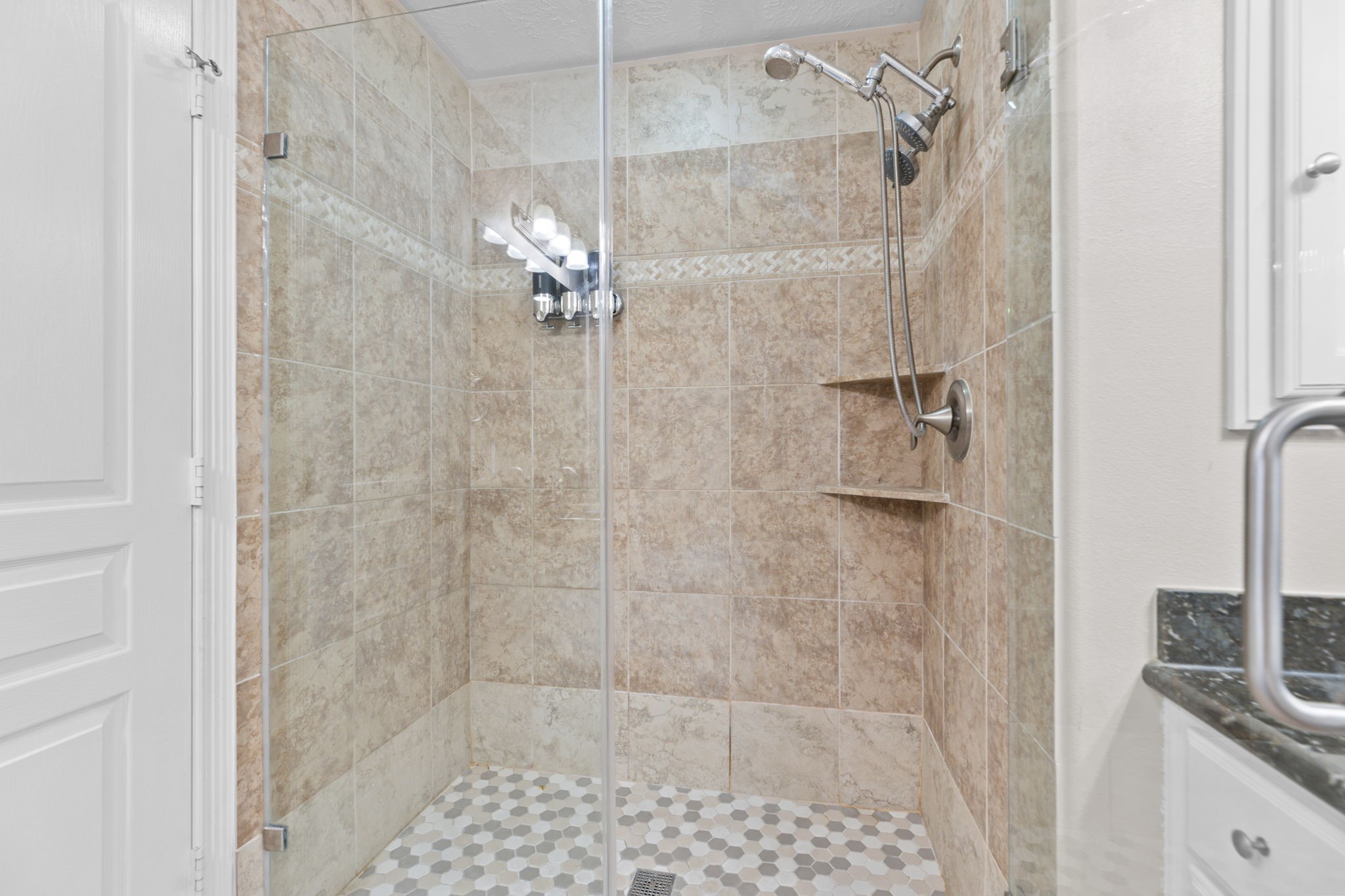 3414 Skyline Village Drive Property Photo 25