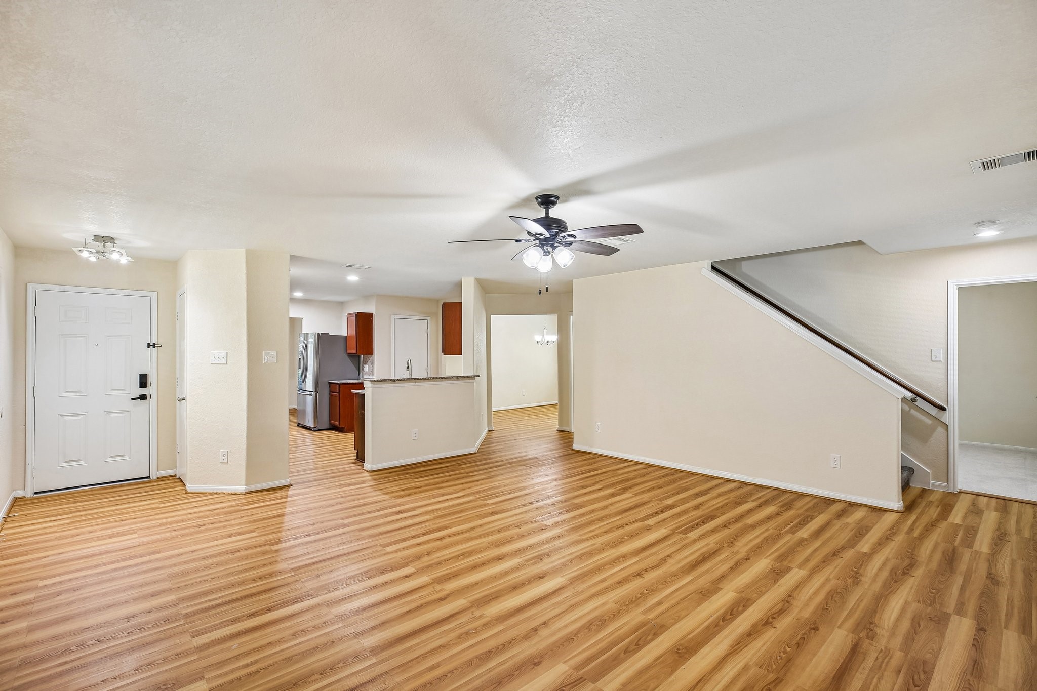 21127 Fox Orchard Court Property Photo 8