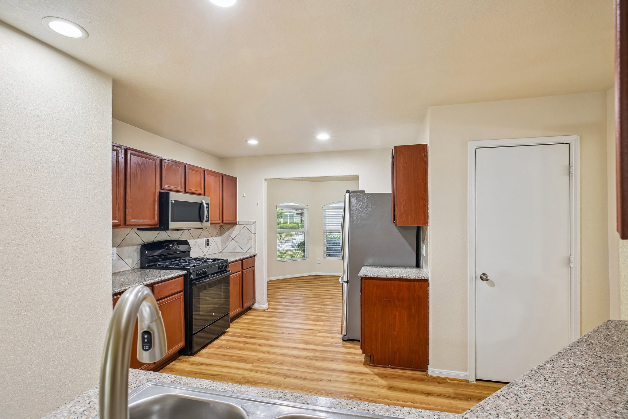 21127 Fox Orchard Court Property Photo 11