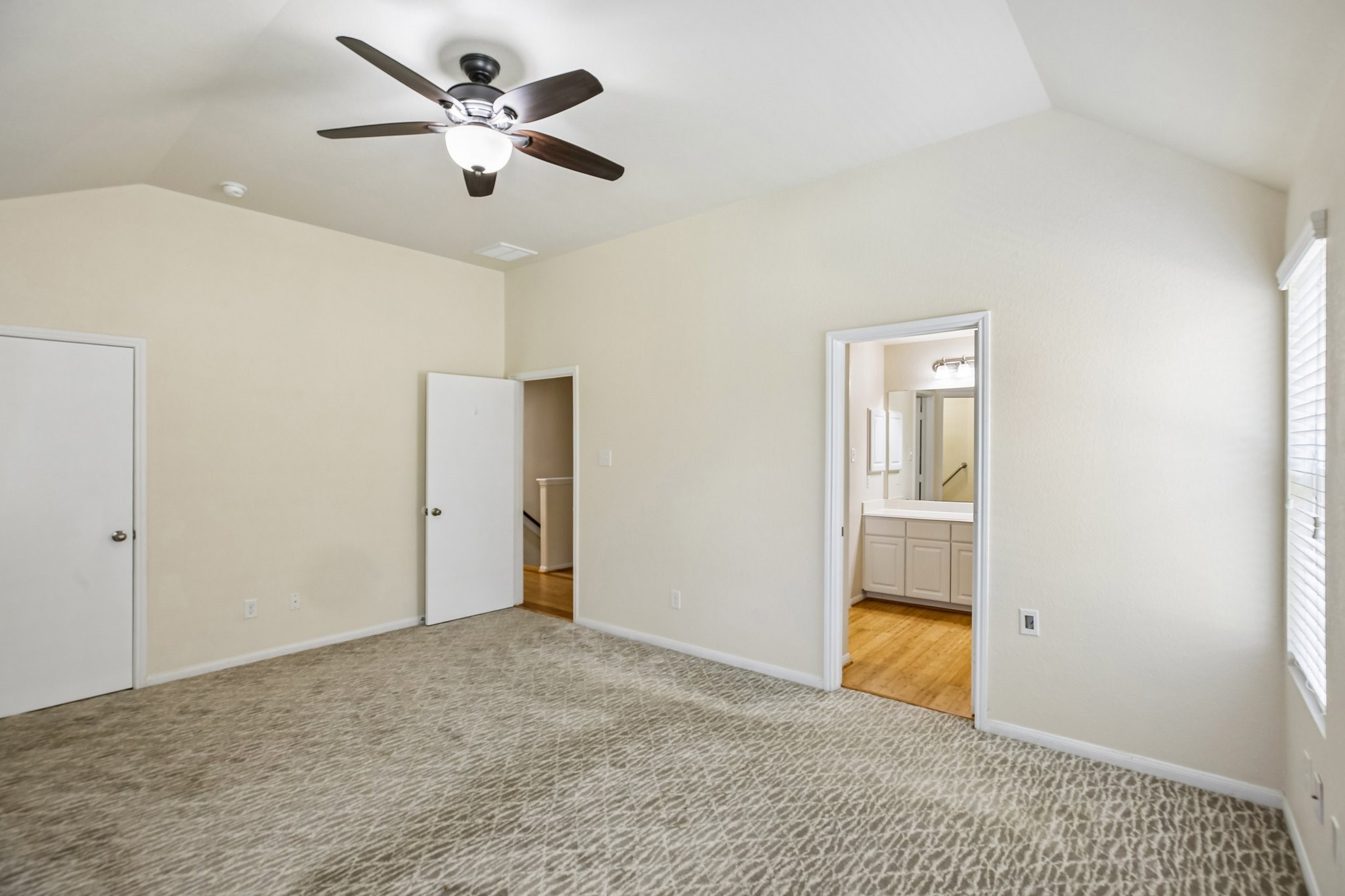 21127 Fox Orchard Court Property Photo 23