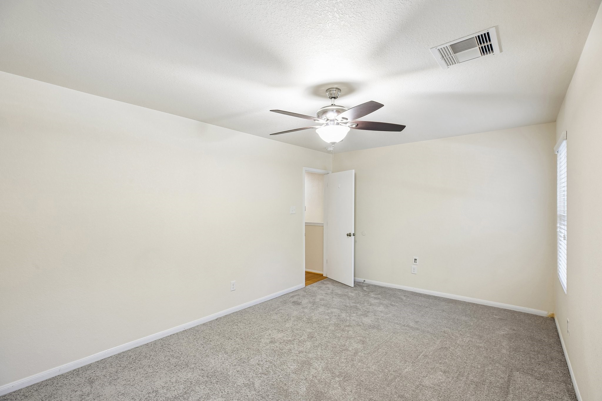 21127 Fox Orchard Court Property Photo 26