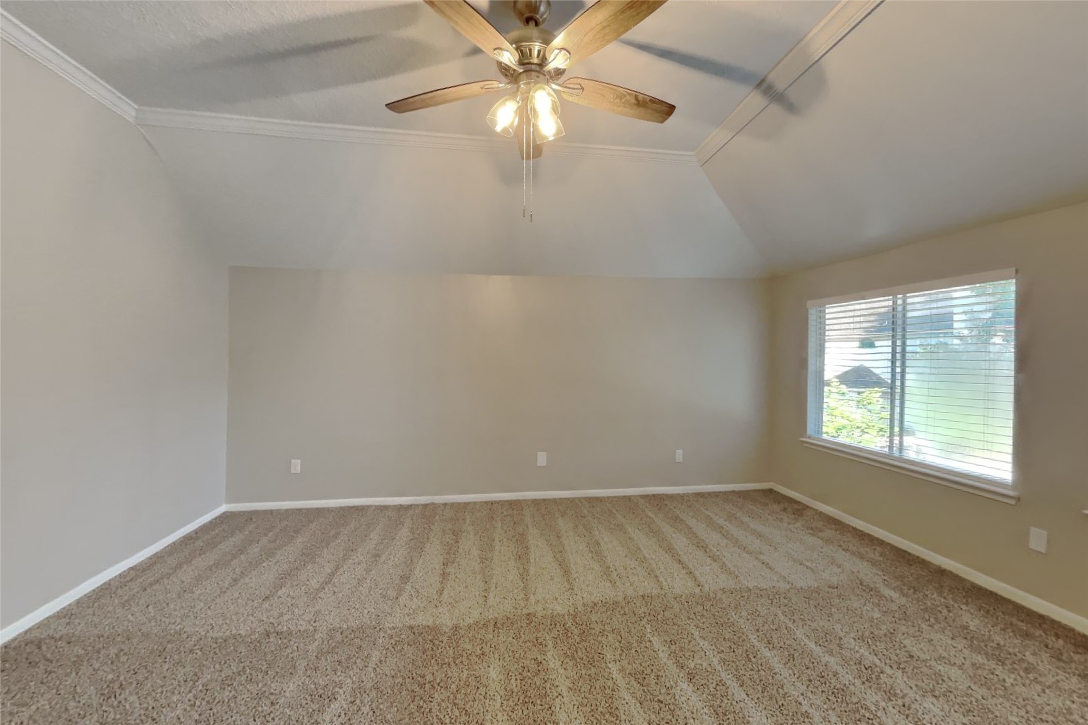 20402 Avery Point Drive Property Photo 20