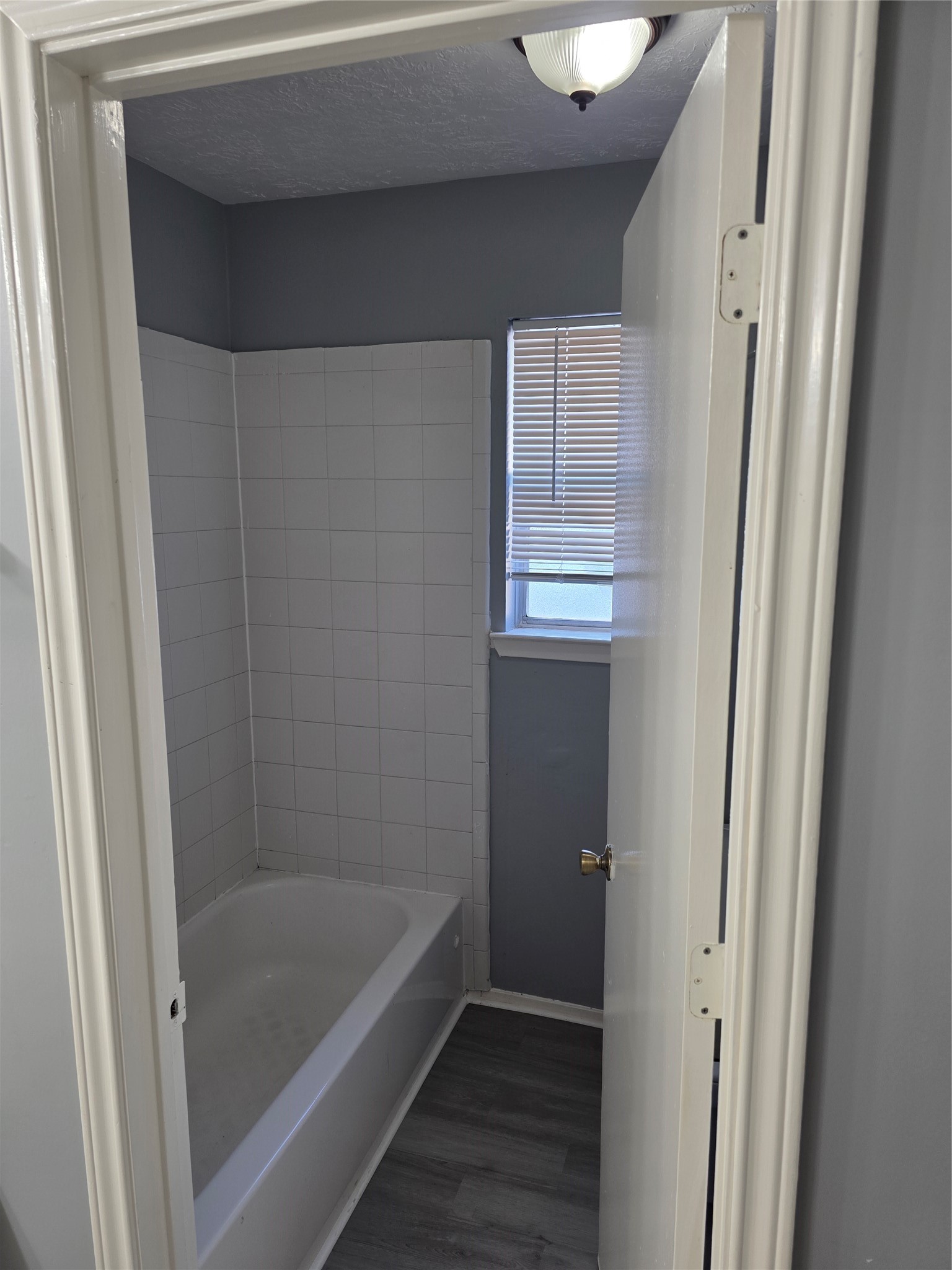19302 Woodglen Drive Property Photo 7