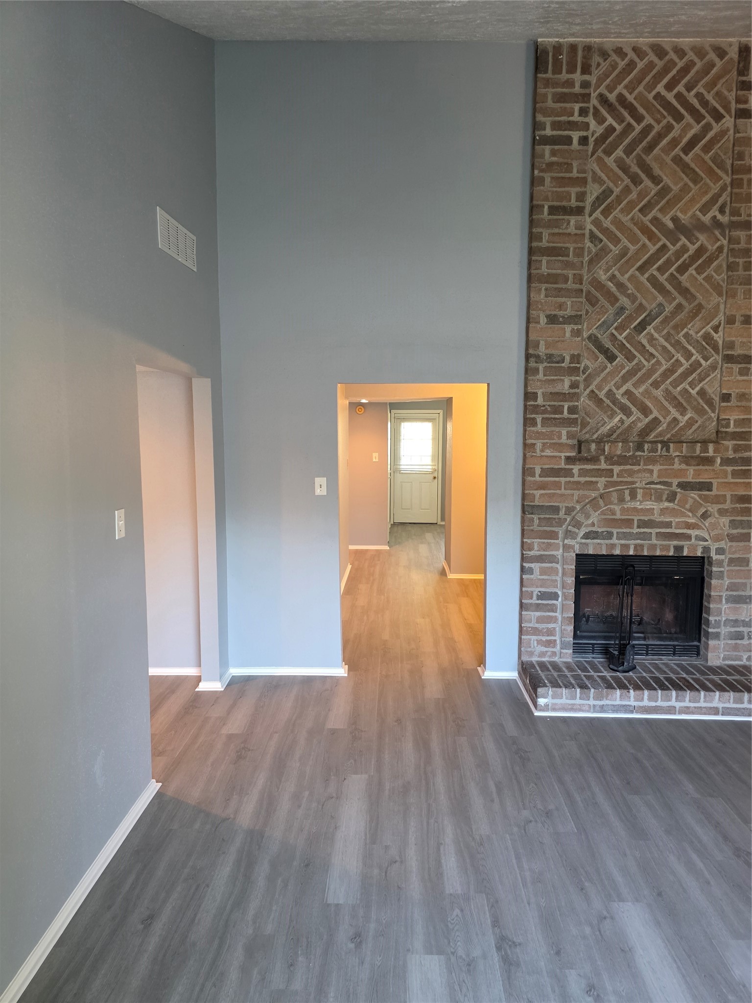 19302 Woodglen Drive Property Photo 20