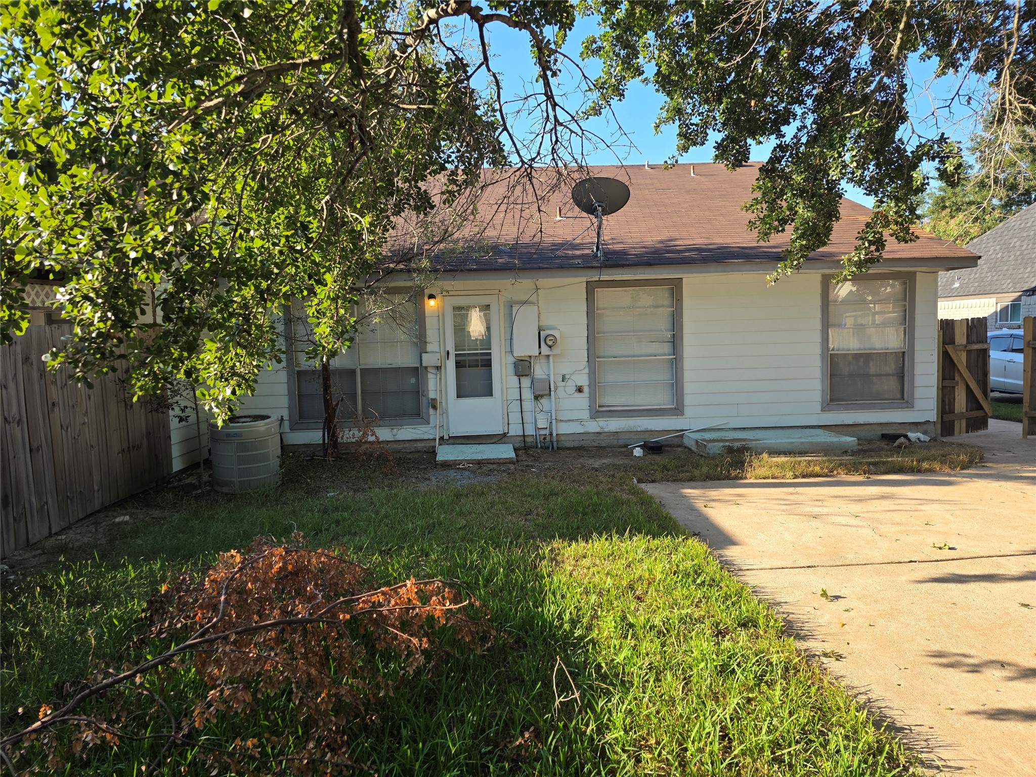 19302 Woodglen Drive Property Photo 24