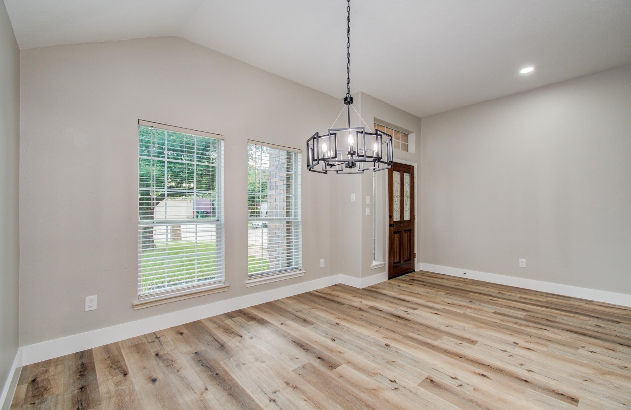 4506 Knights Court Property Photo 5