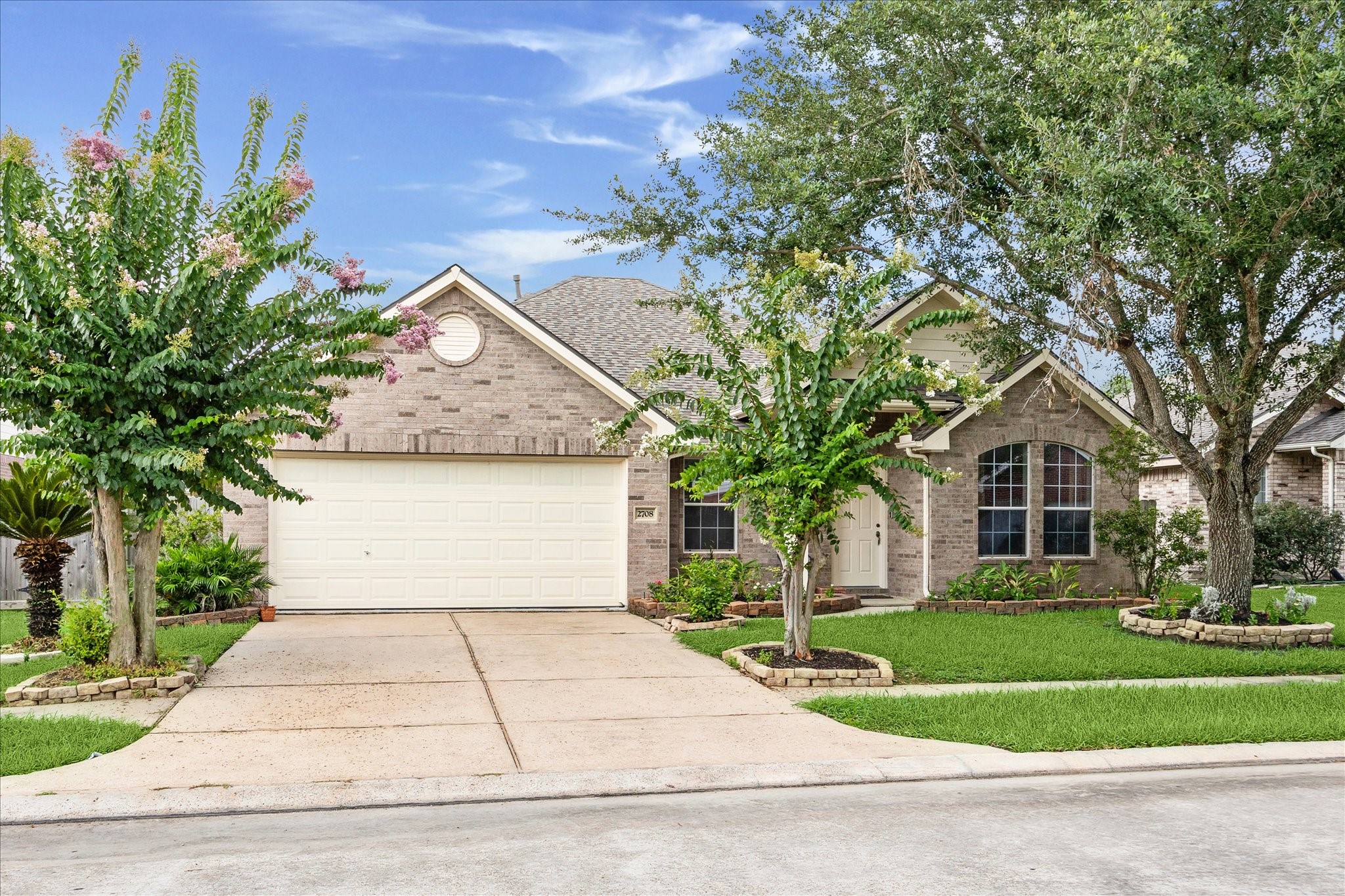 2708 Courtyard Lane Property Photo 1