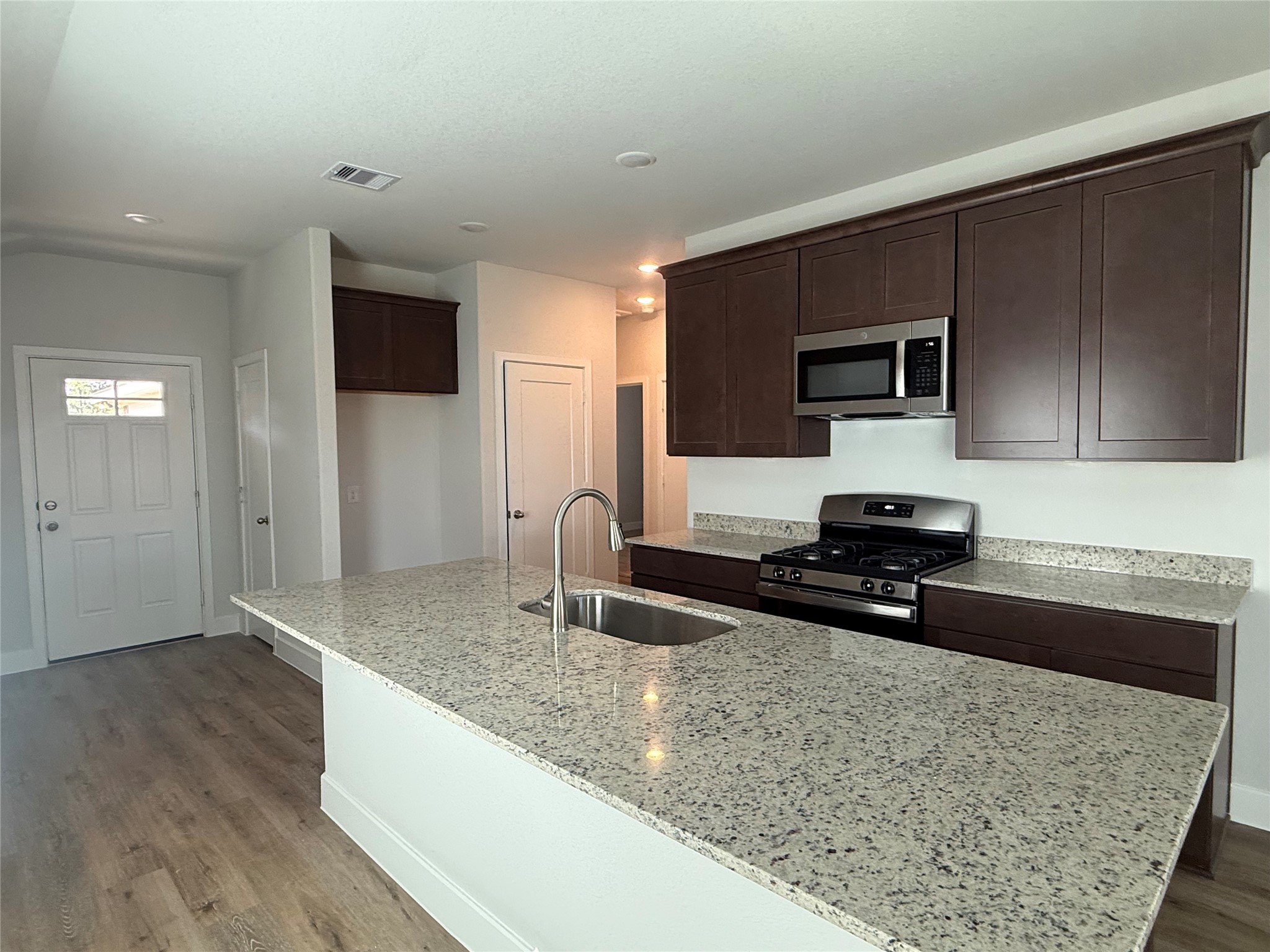 11658 Ruffian Property Photo 3