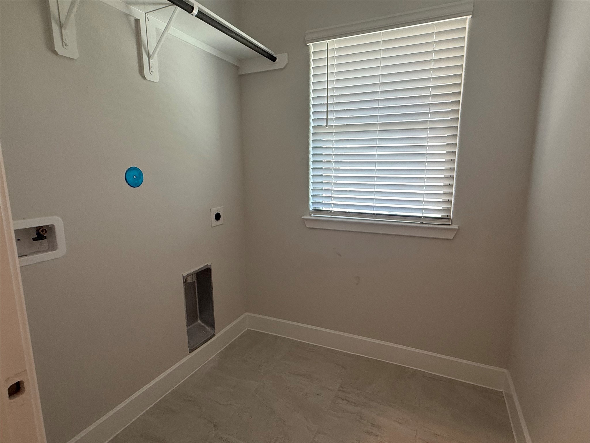 11658 Ruffian Property Photo 8