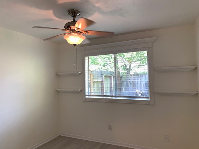 6650 Grove Field Lane Property Photo 14