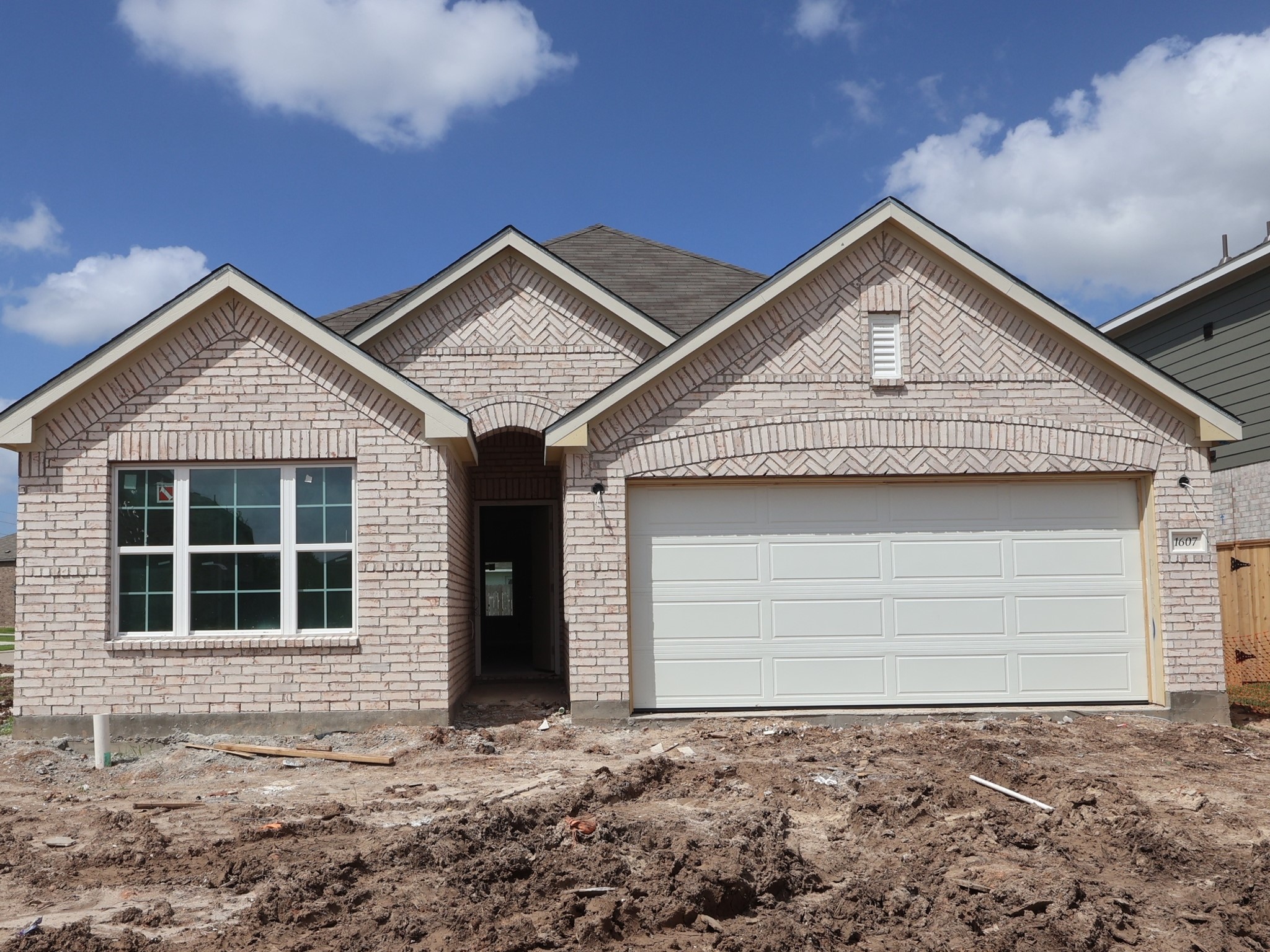 1607 Birch Wood Drive Property Photo 1