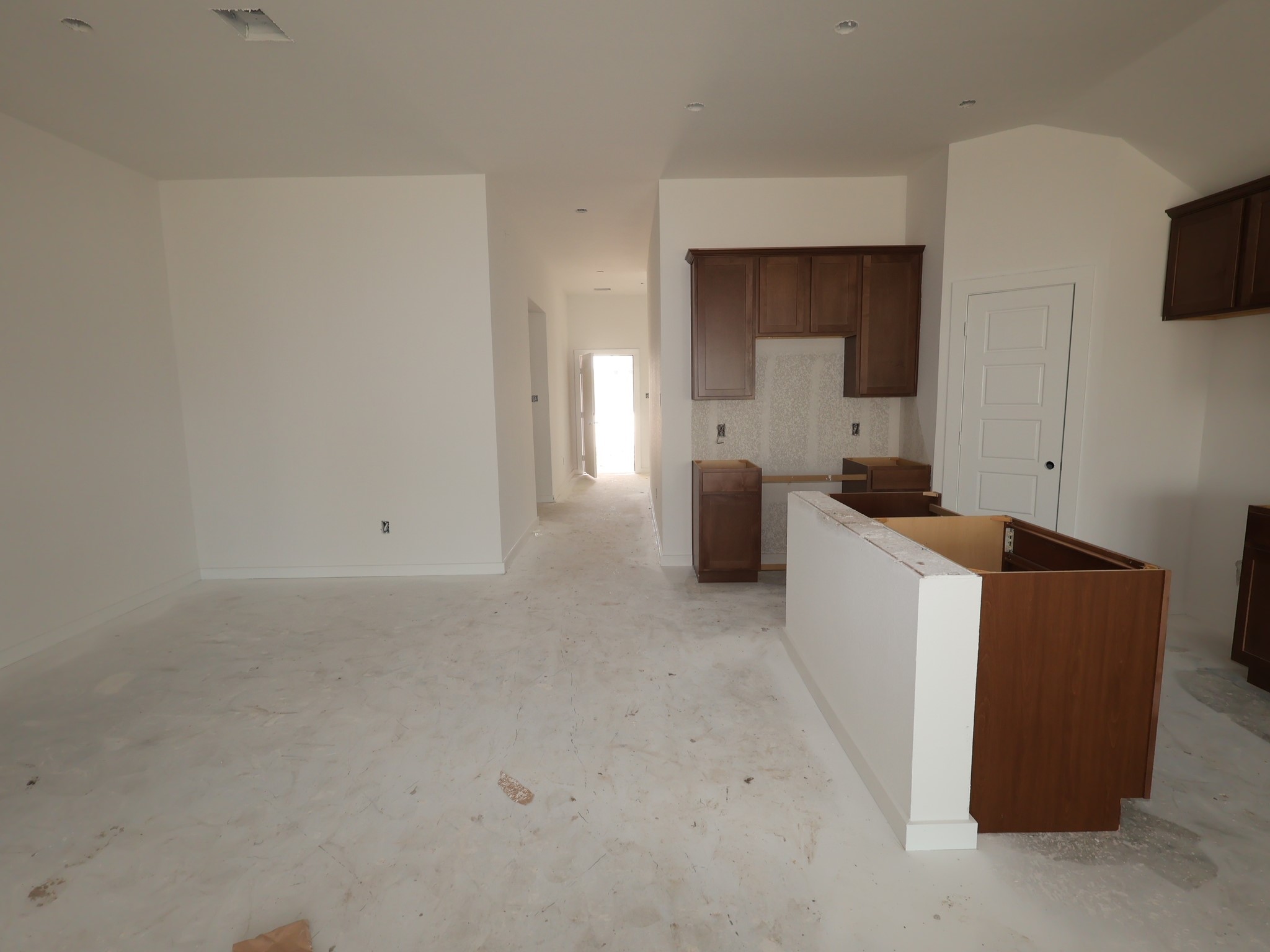 1607 Birch Wood Drive Property Photo 3