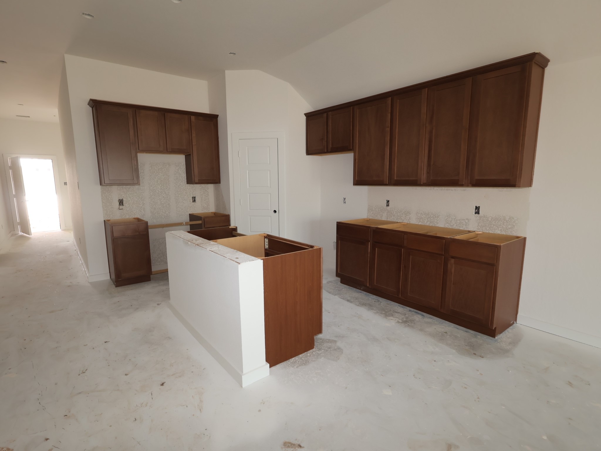 1607 Birch Wood Drive Property Photo 4