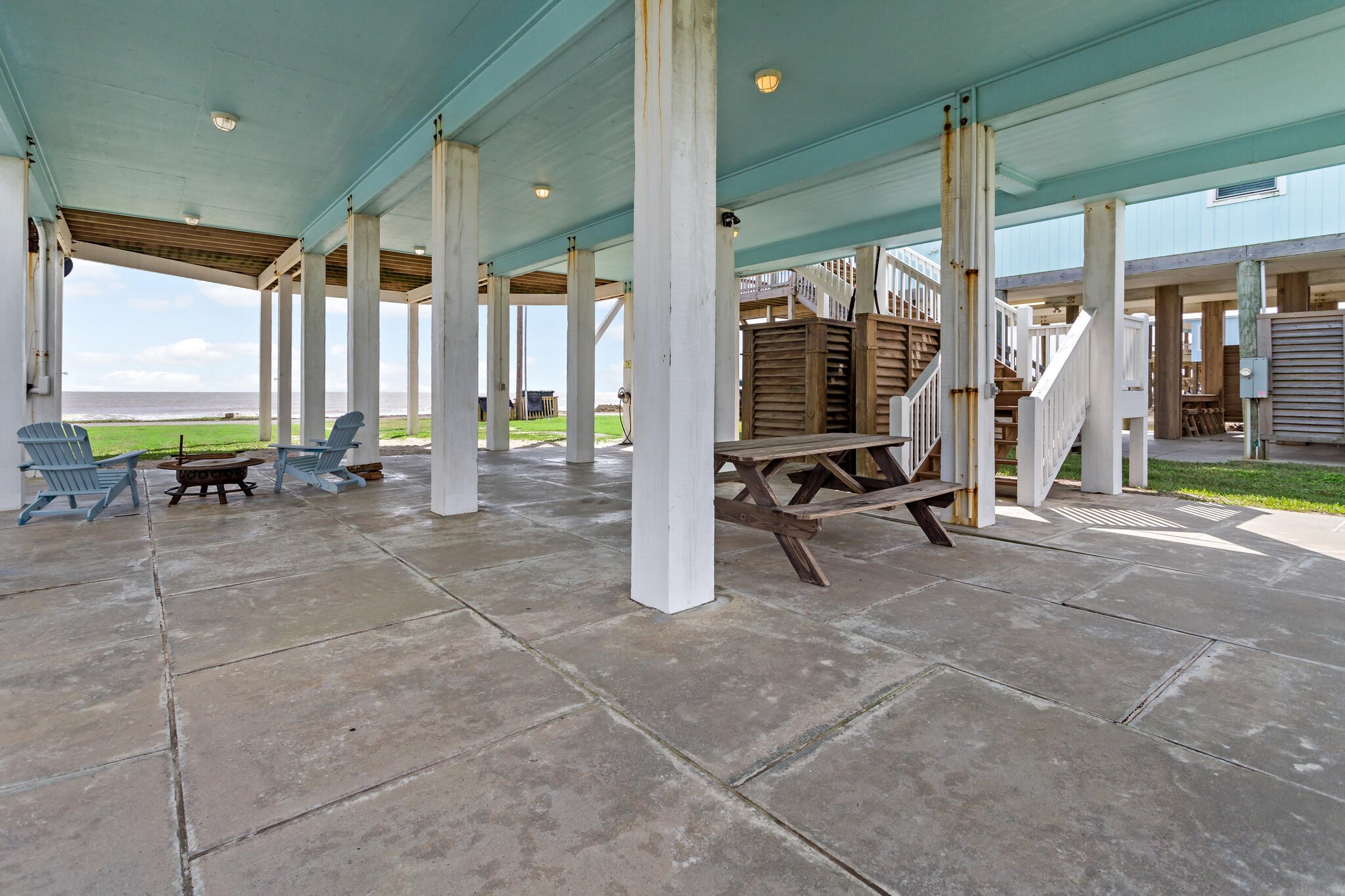 1391 Keith Ave Property Photo 5