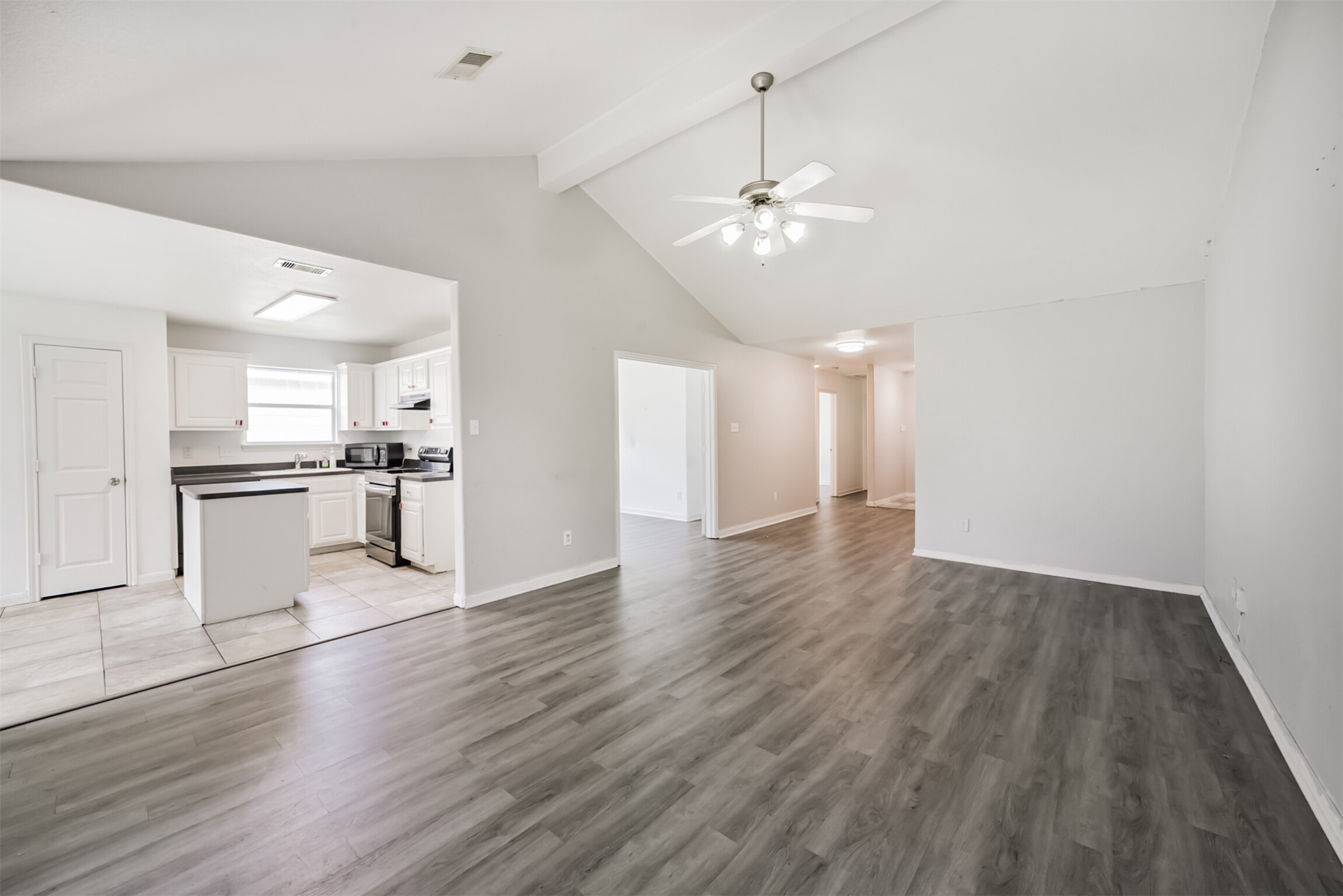 7114 Sunrise Hill Lane Property Photo 4