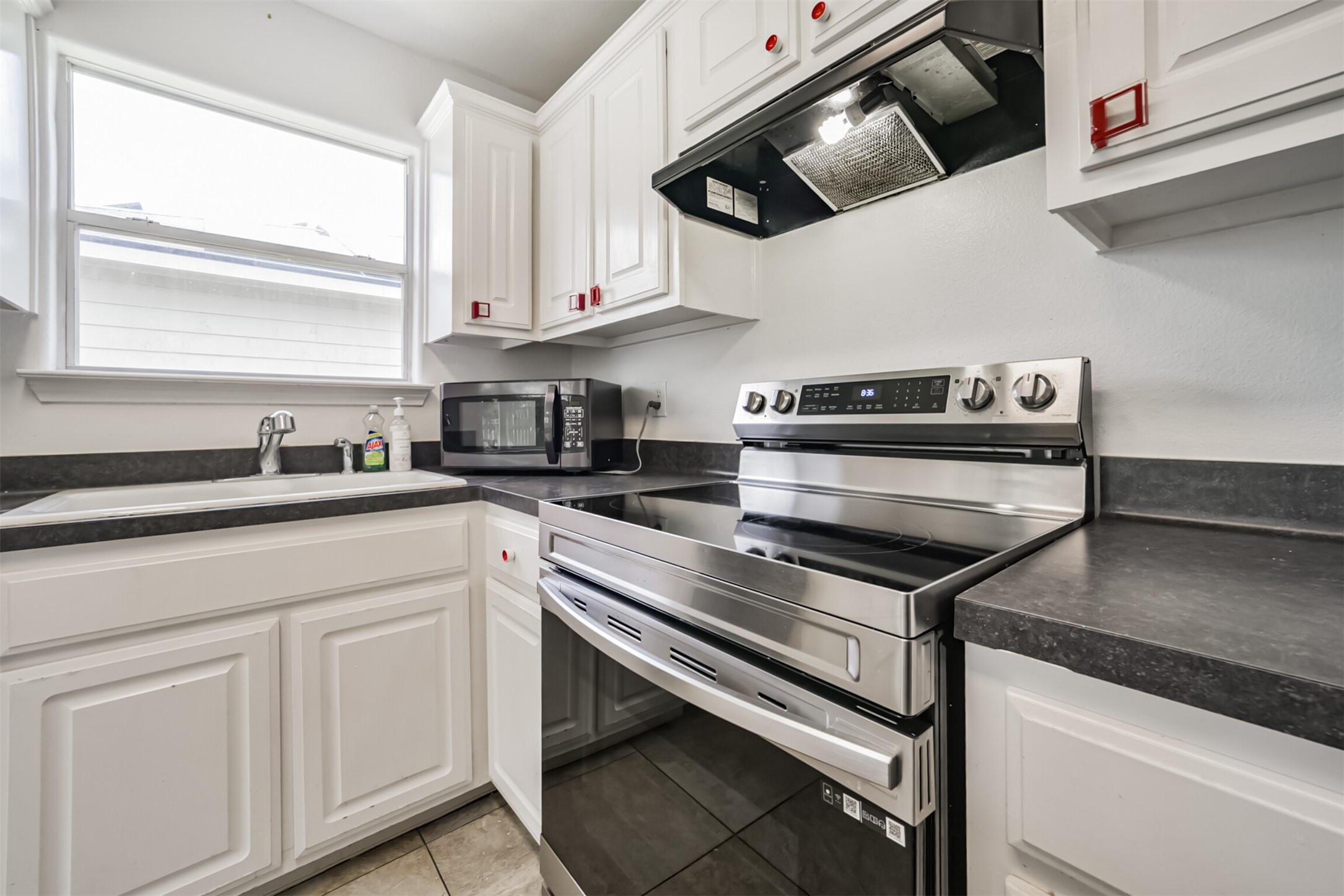 7114 Sunrise Hill Lane Property Photo 11