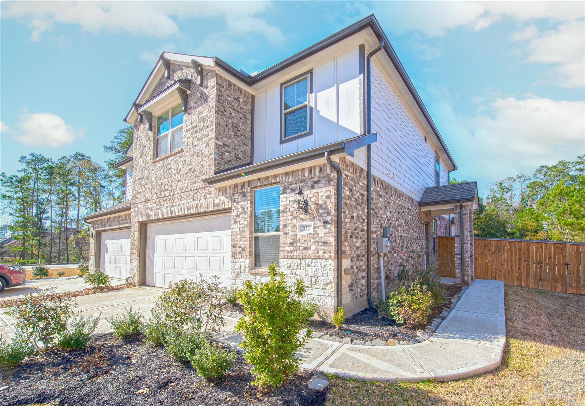 107 Silver Sky Court Property Photo 2