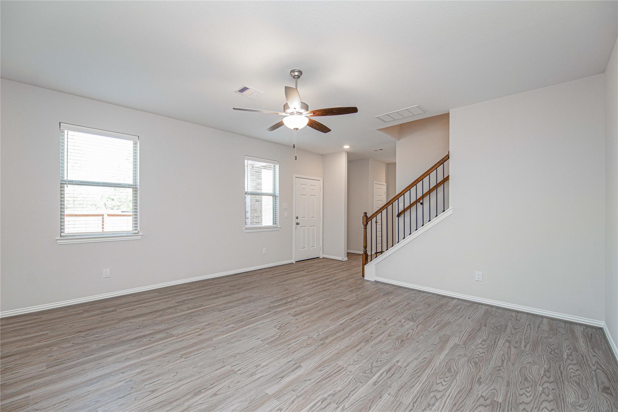 107 Silver Sky Court Property Photo 6