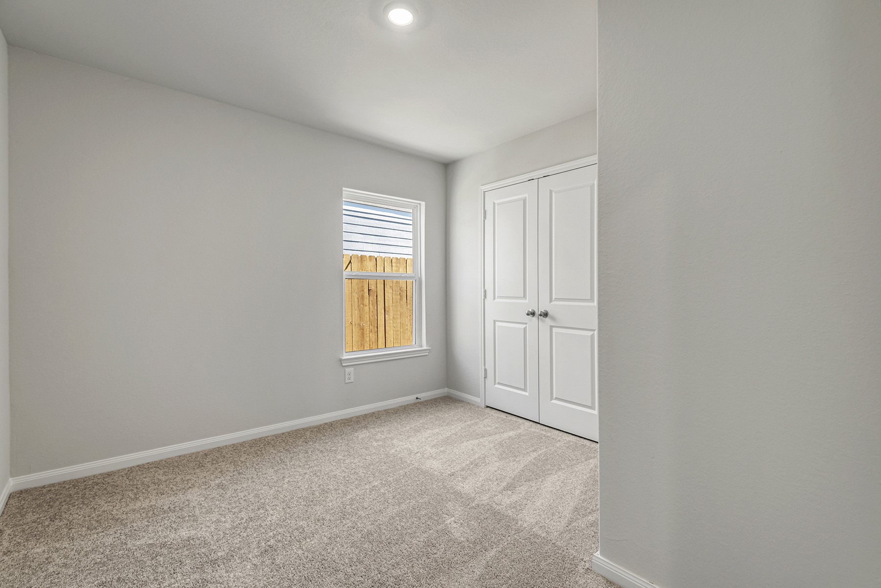 8203 Burnt Orchid Drive Property Photo 5