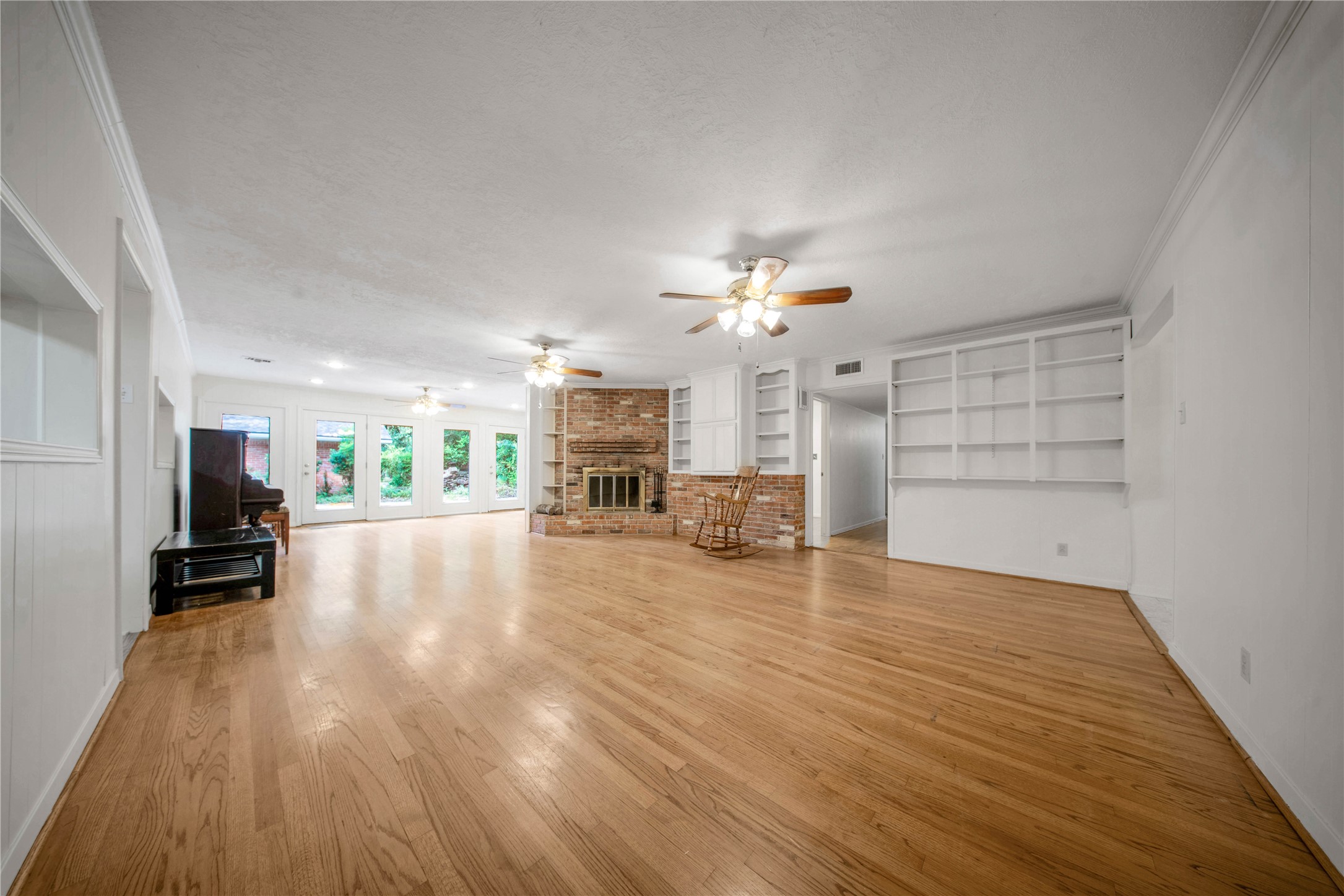 8726 Dogwood Drive Property Photo 6
