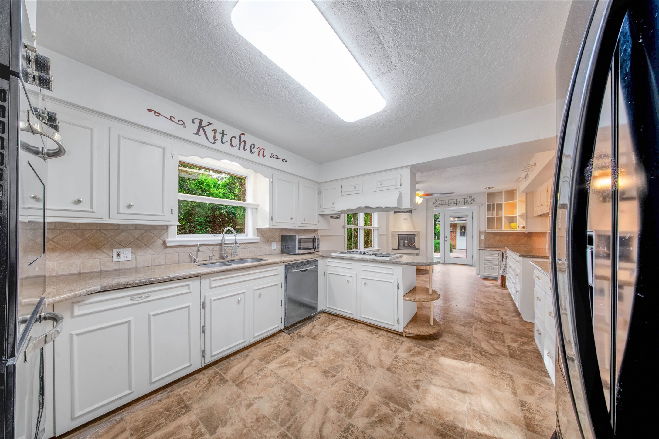 8726 Dogwood Drive Property Photo 12