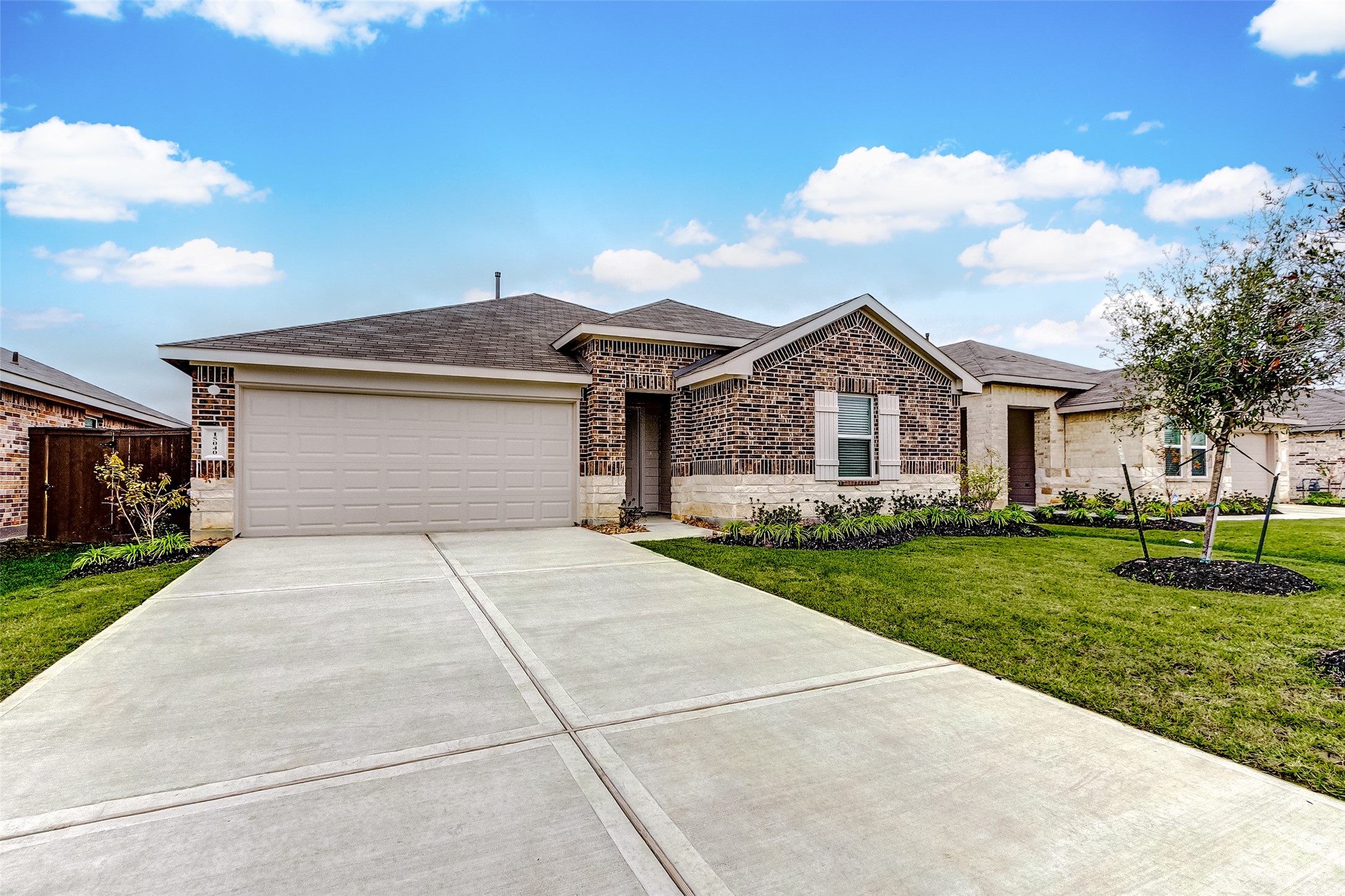 15056 Ashton Meadows Drive Property Photo 2
