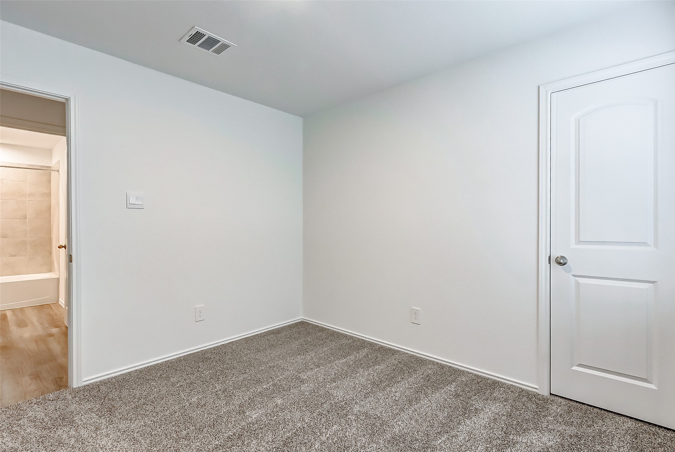 15056 Ashton Meadows Drive Property Photo 6