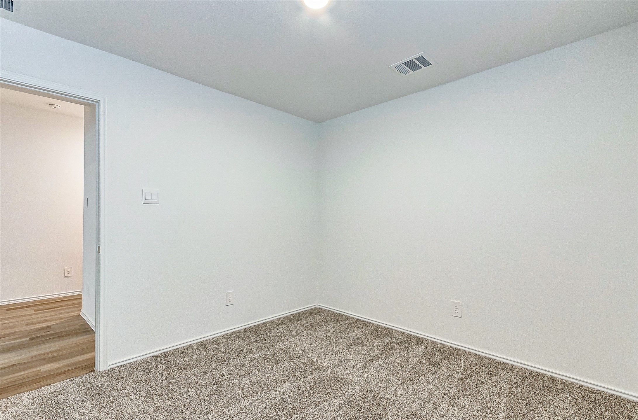 15056 Ashton Meadows Drive Property Photo 7