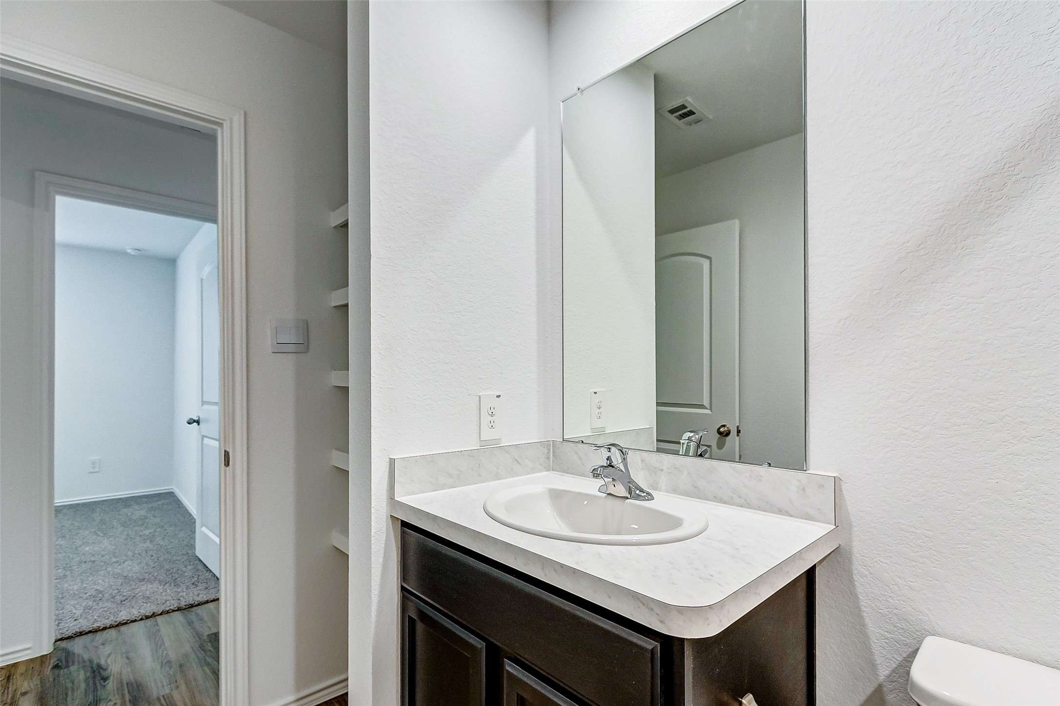 15056 Ashton Meadows Drive Property Photo 9