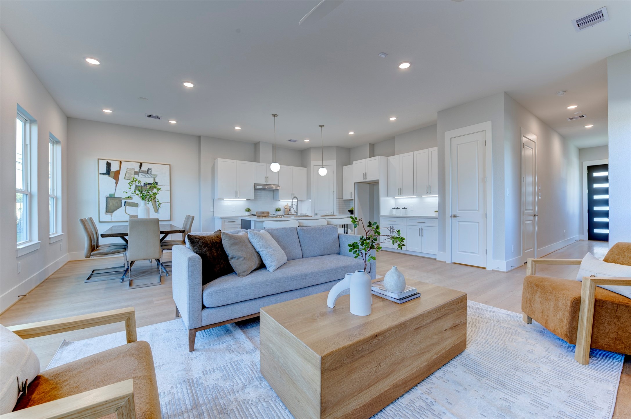 5128 Rosslyn Road Property Photo 6