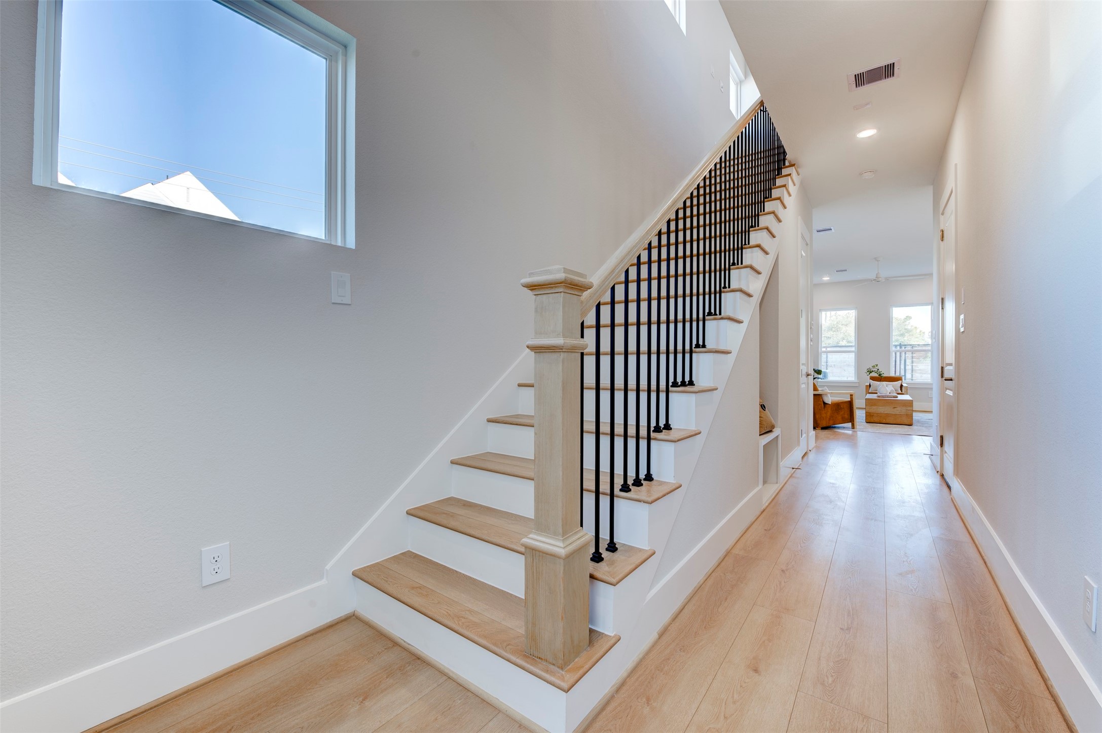 5128 Rosslyn Road Property Photo 16