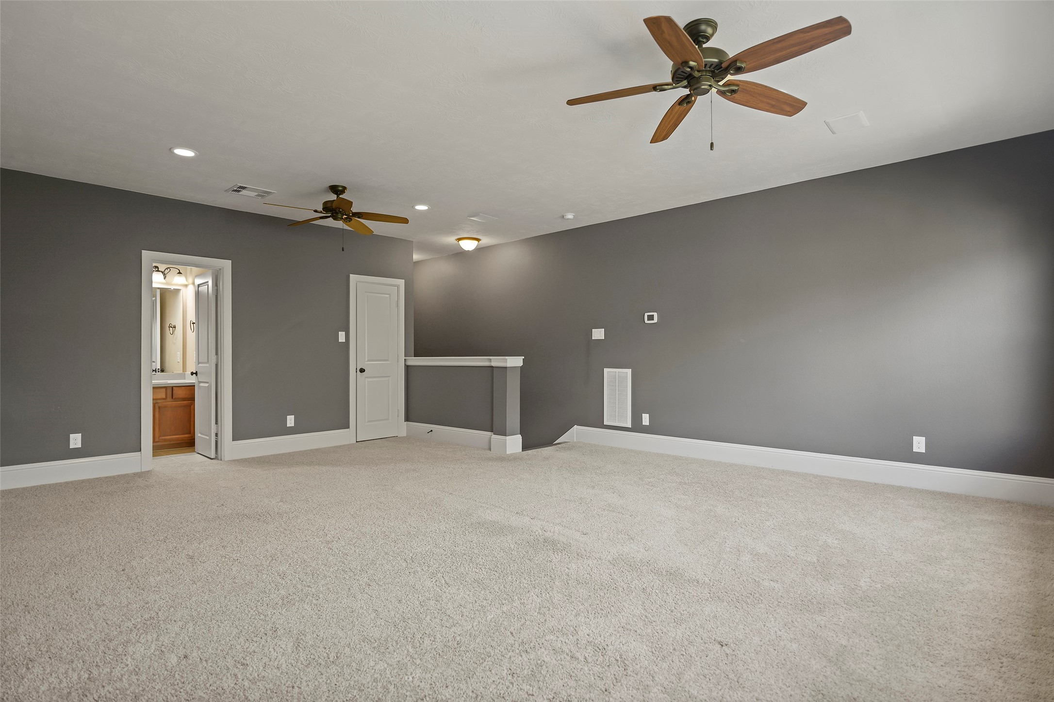 11911 Moonlit Falls Drive Property Photo 13