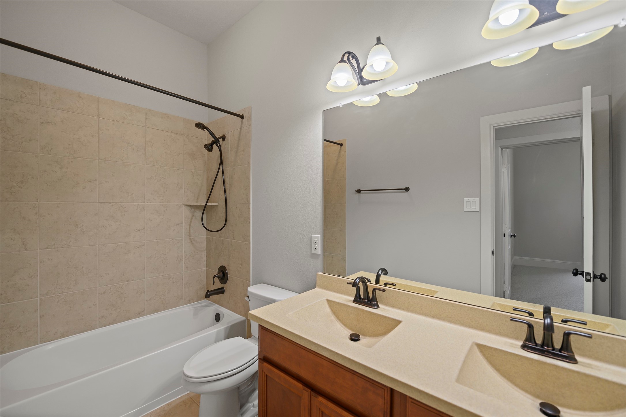 11911 Moonlit Falls Drive Property Photo 36