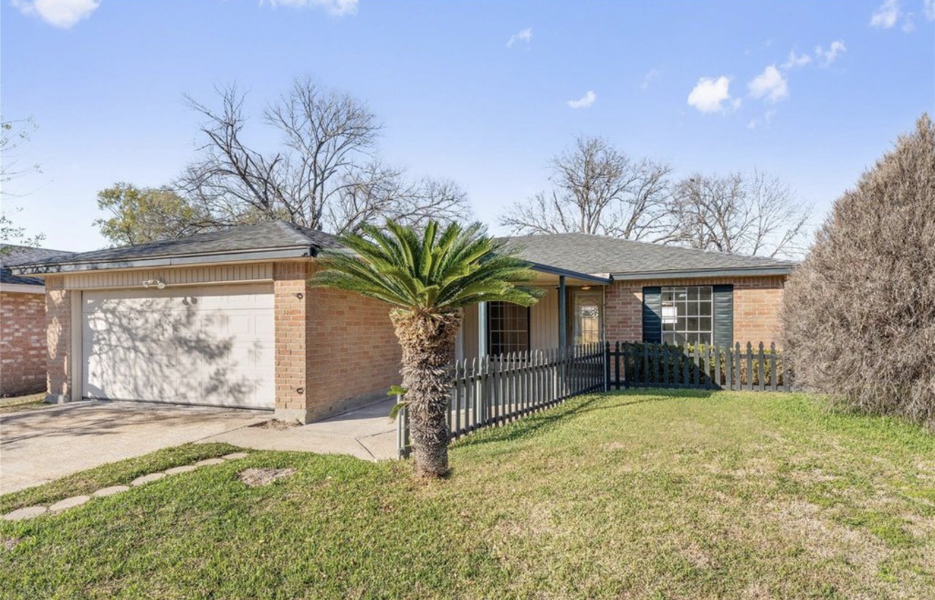12411 Drifting Winds Drive Property Photo 1