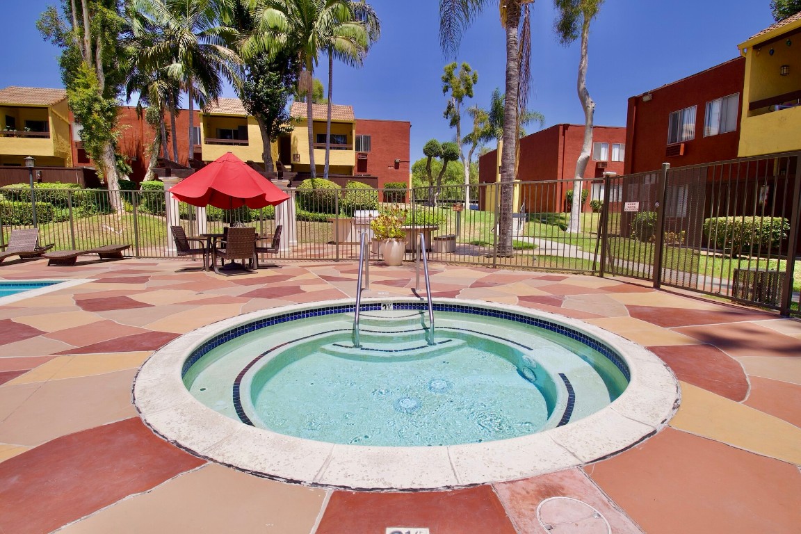2600 S Azusa Ave Property Photo 6