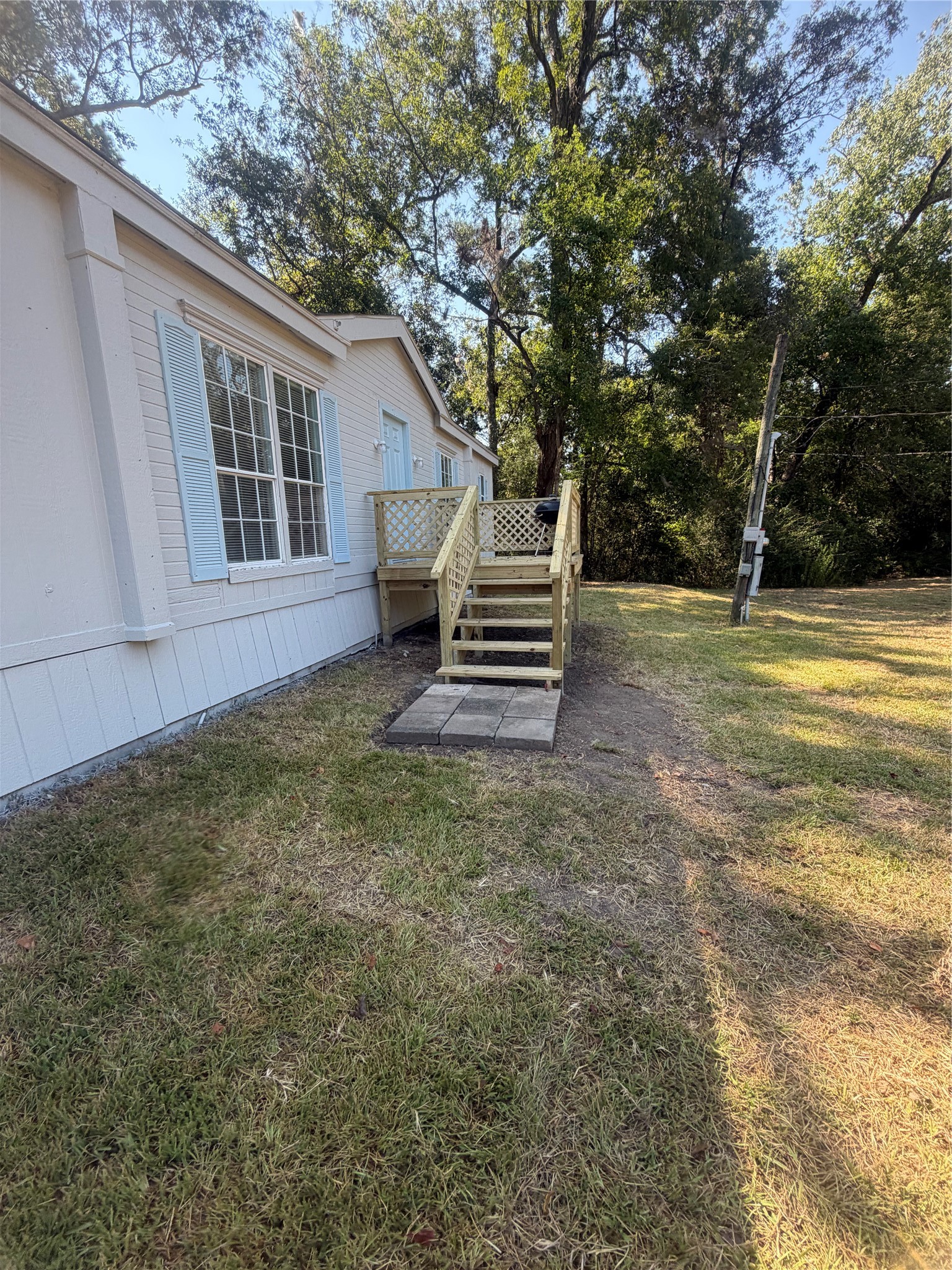 114 County Road 4001 Property Photo 2