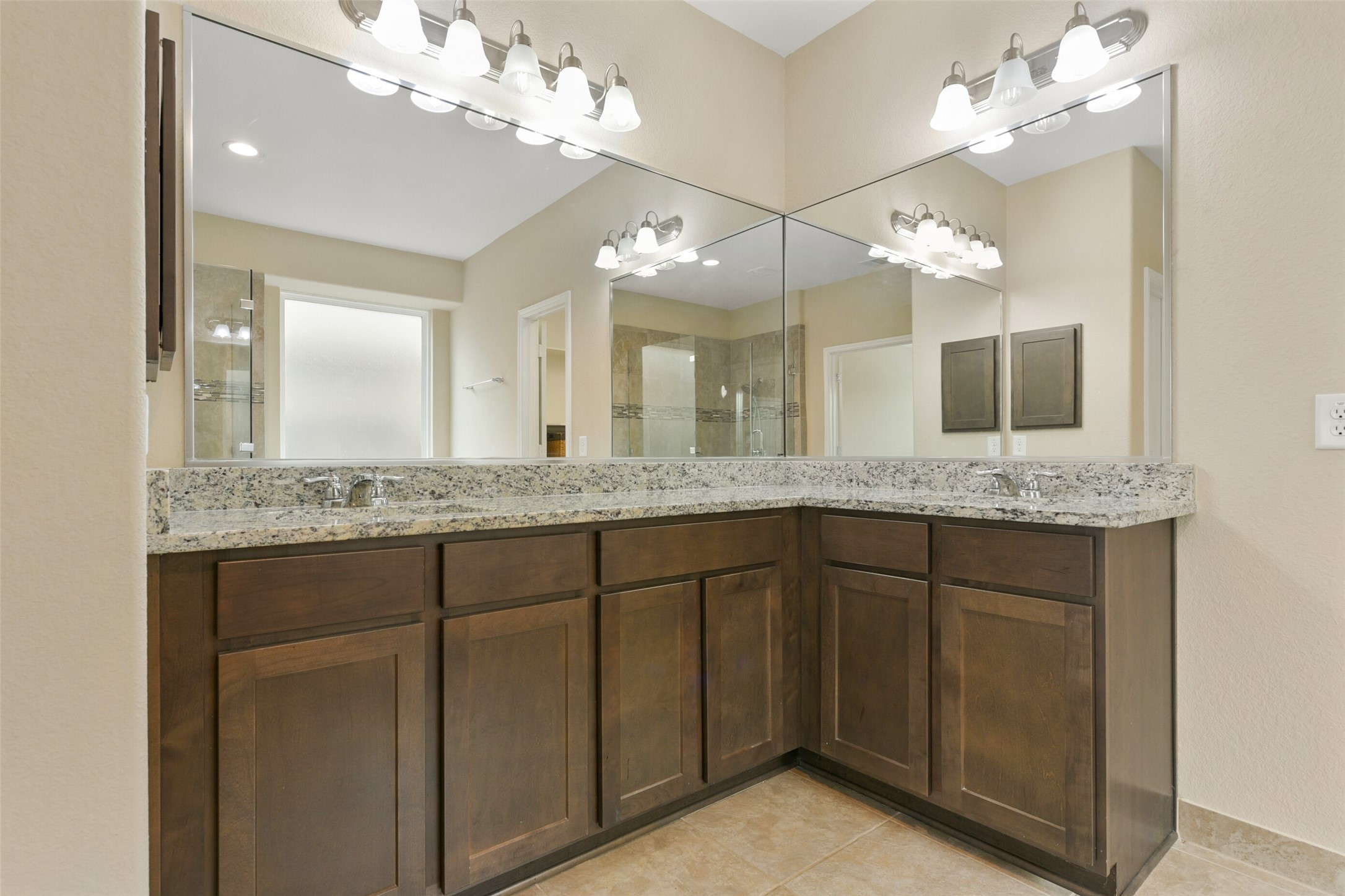 24030 Tirso River Court Property Photo 28